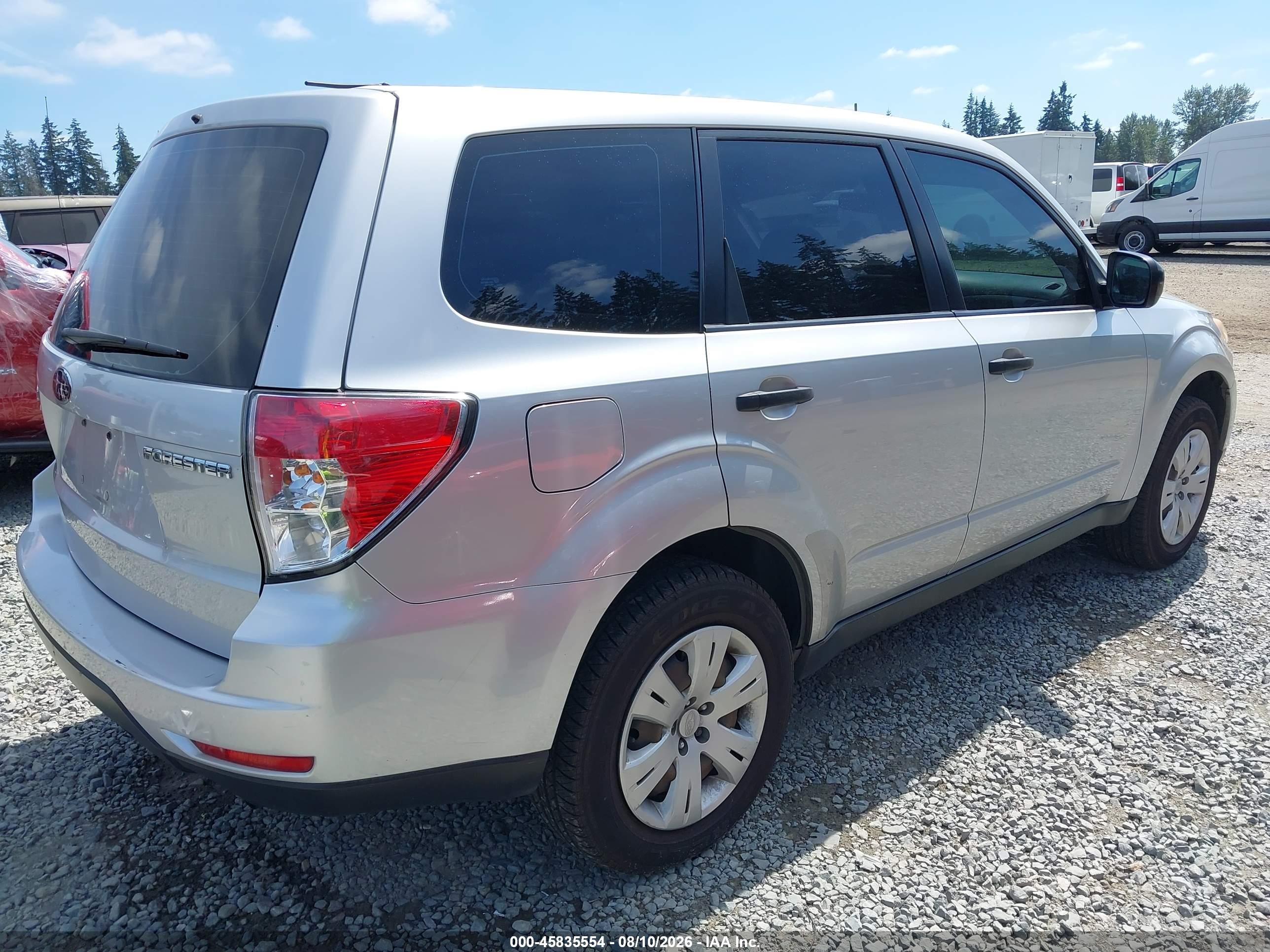 2011 Subaru Forester 2.5x Silver vin: JF2SHBAC7BH715630
