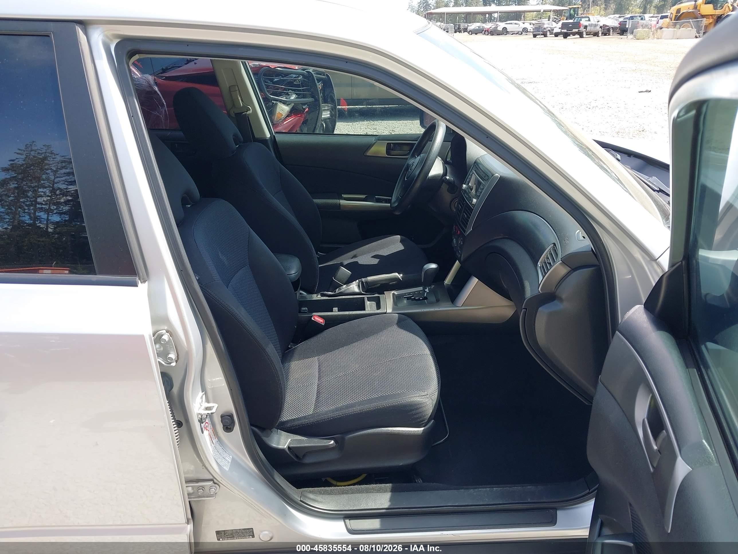 2011 Subaru Forester 2.5x Silver vin: JF2SHBAC7BH715630