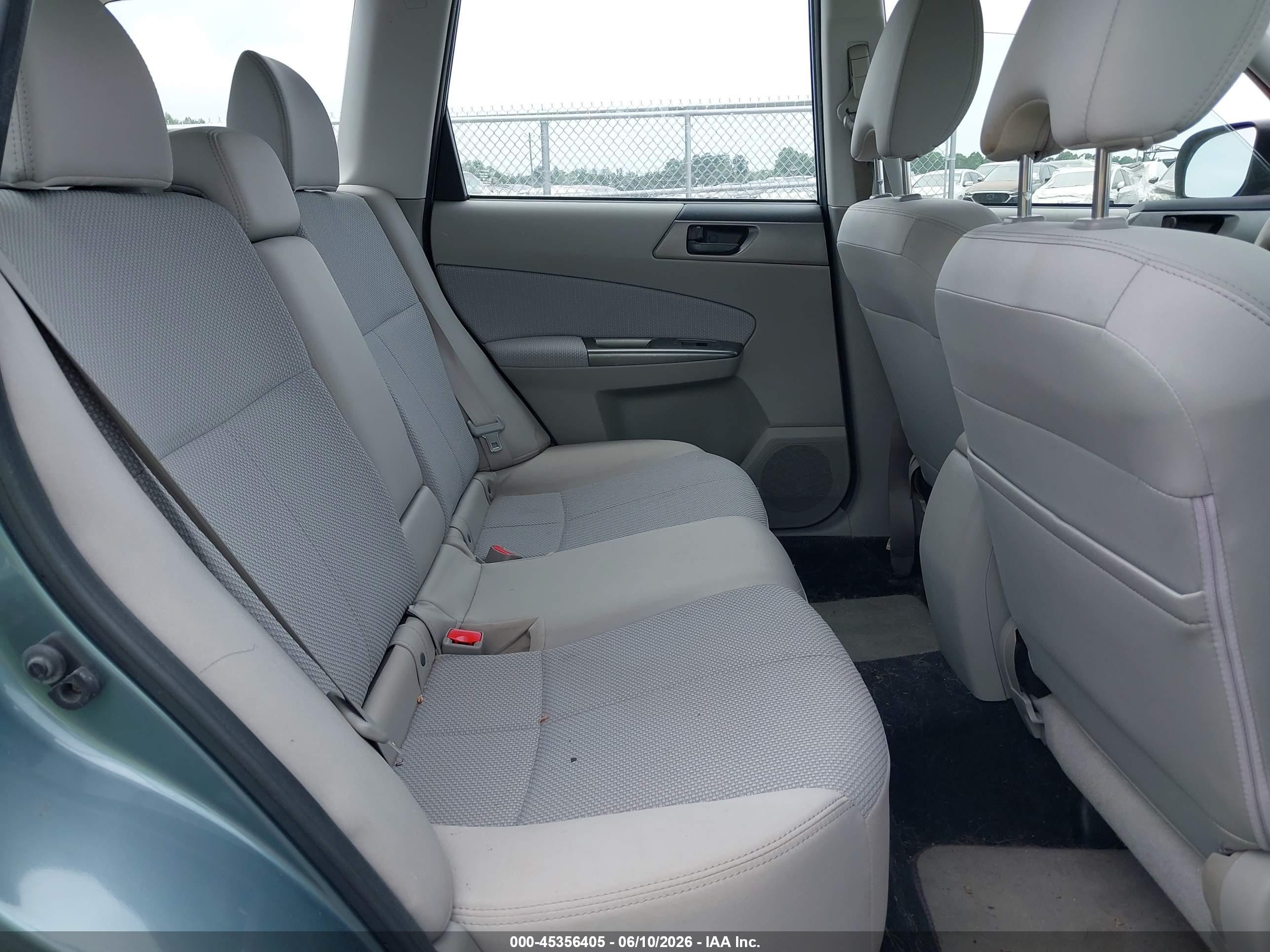 2011 Subaru Forester 2.5x Turquoise vin: JF2SHBBC1BG725493