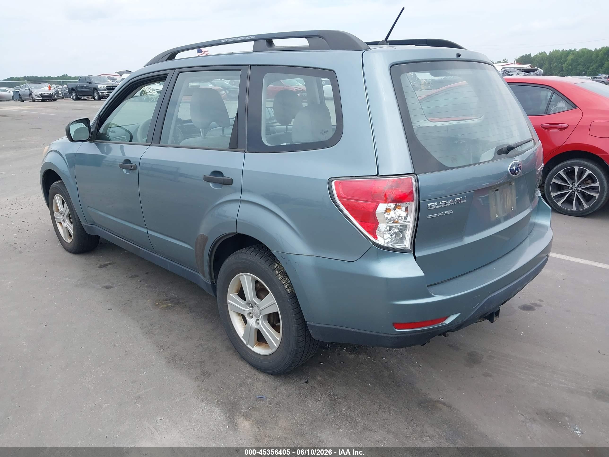 2011 Subaru Forester 2.5x Turquoise vin: JF2SHBBC1BG725493