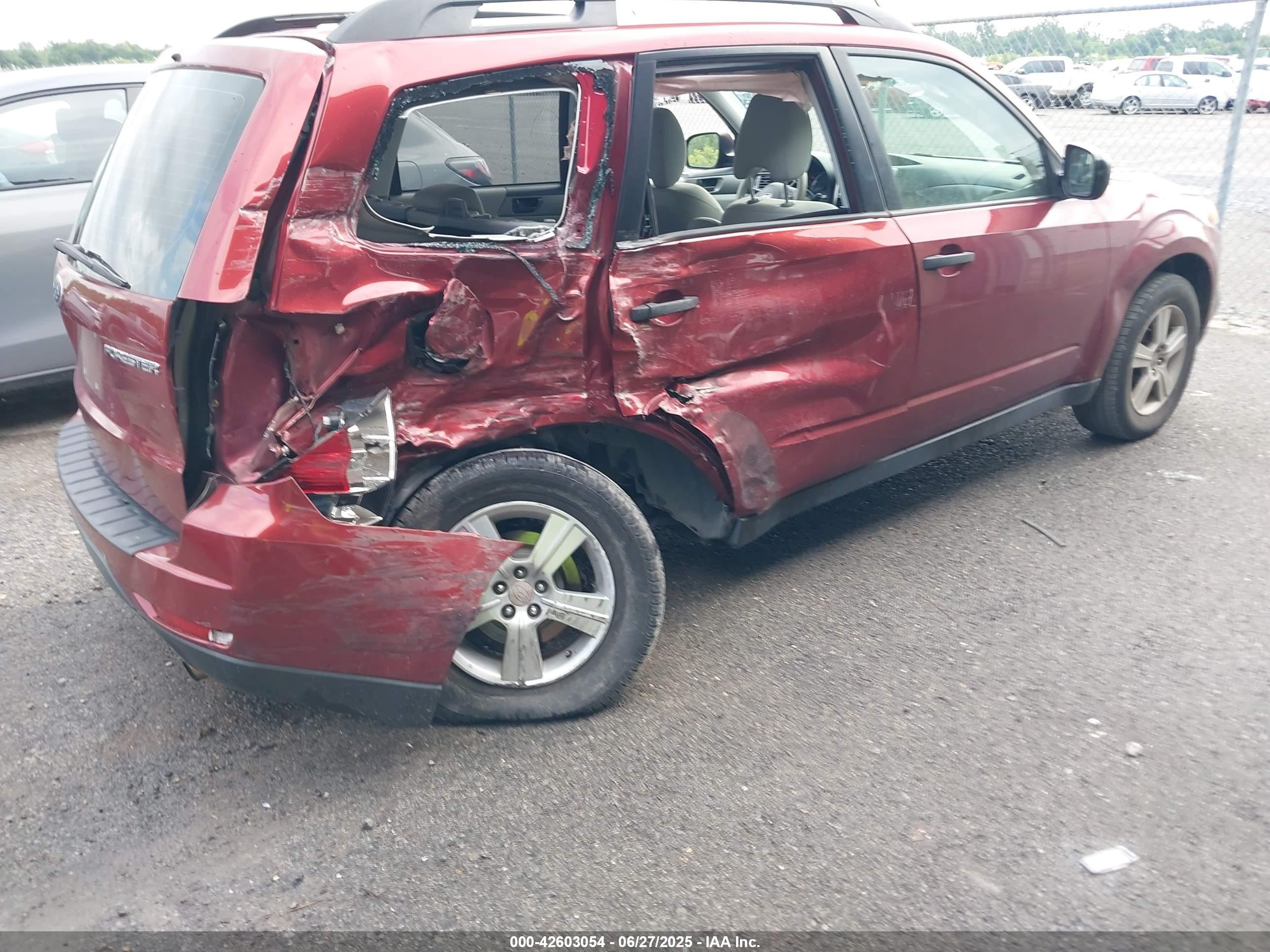 2012 Subaru Forester 2.5x Red vin: JF2SHBBC1CH402783