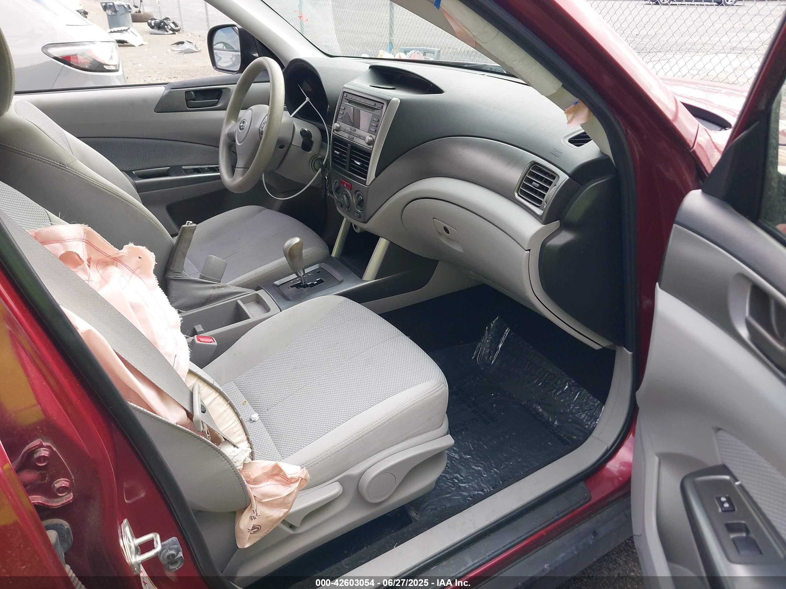 2012 Subaru Forester 2.5x Red vin: JF2SHBBC1CH402783