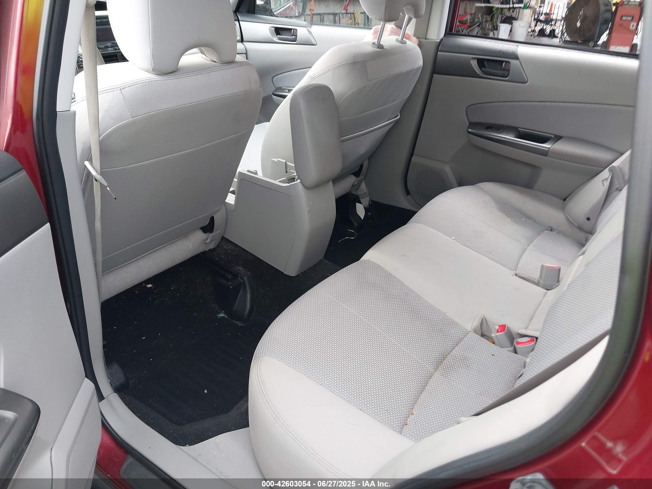 2012 Subaru Forester 2.5x Red vin: JF2SHBBC1CH402783