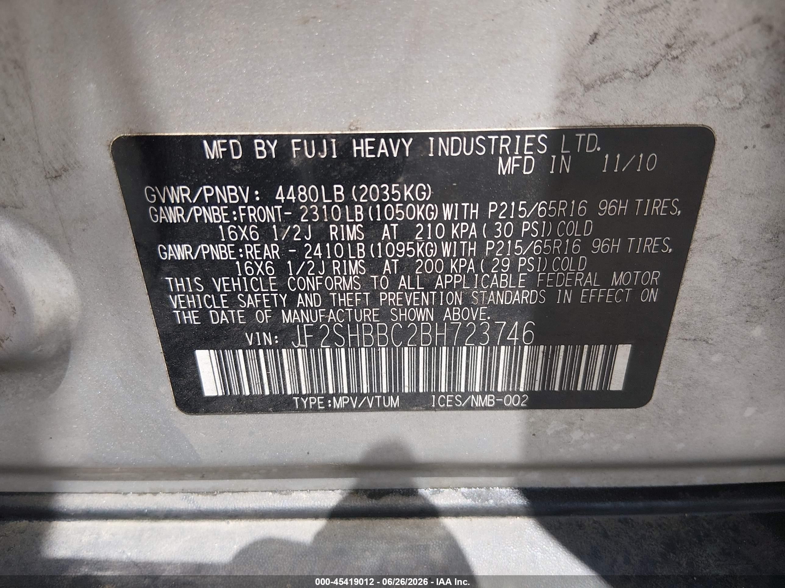 2011 Subaru Forester 2.5x Silver vin: JF2SHBBC2BH723746
