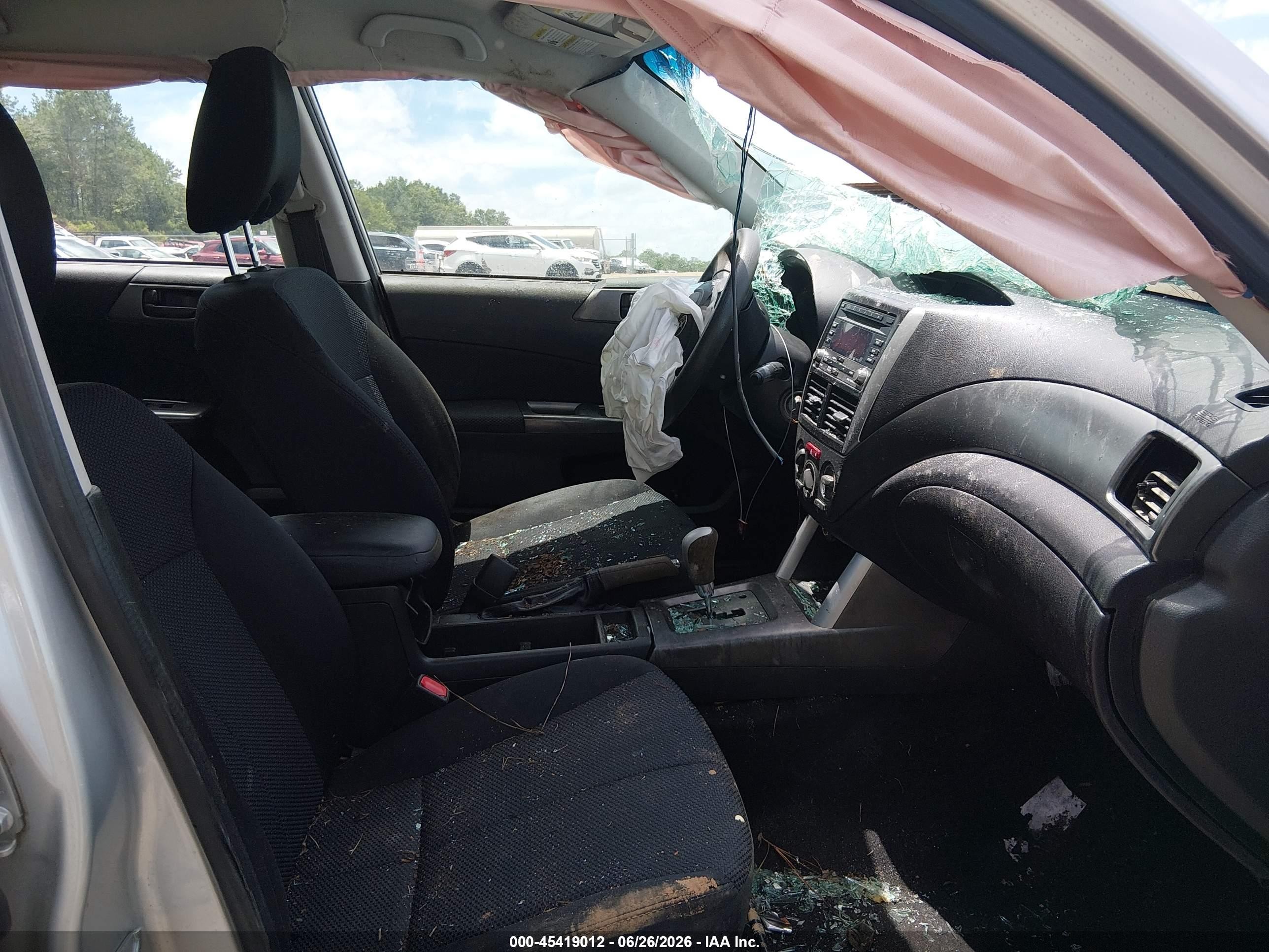 2011 Subaru Forester 2.5x Silver vin: JF2SHBBC2BH723746
