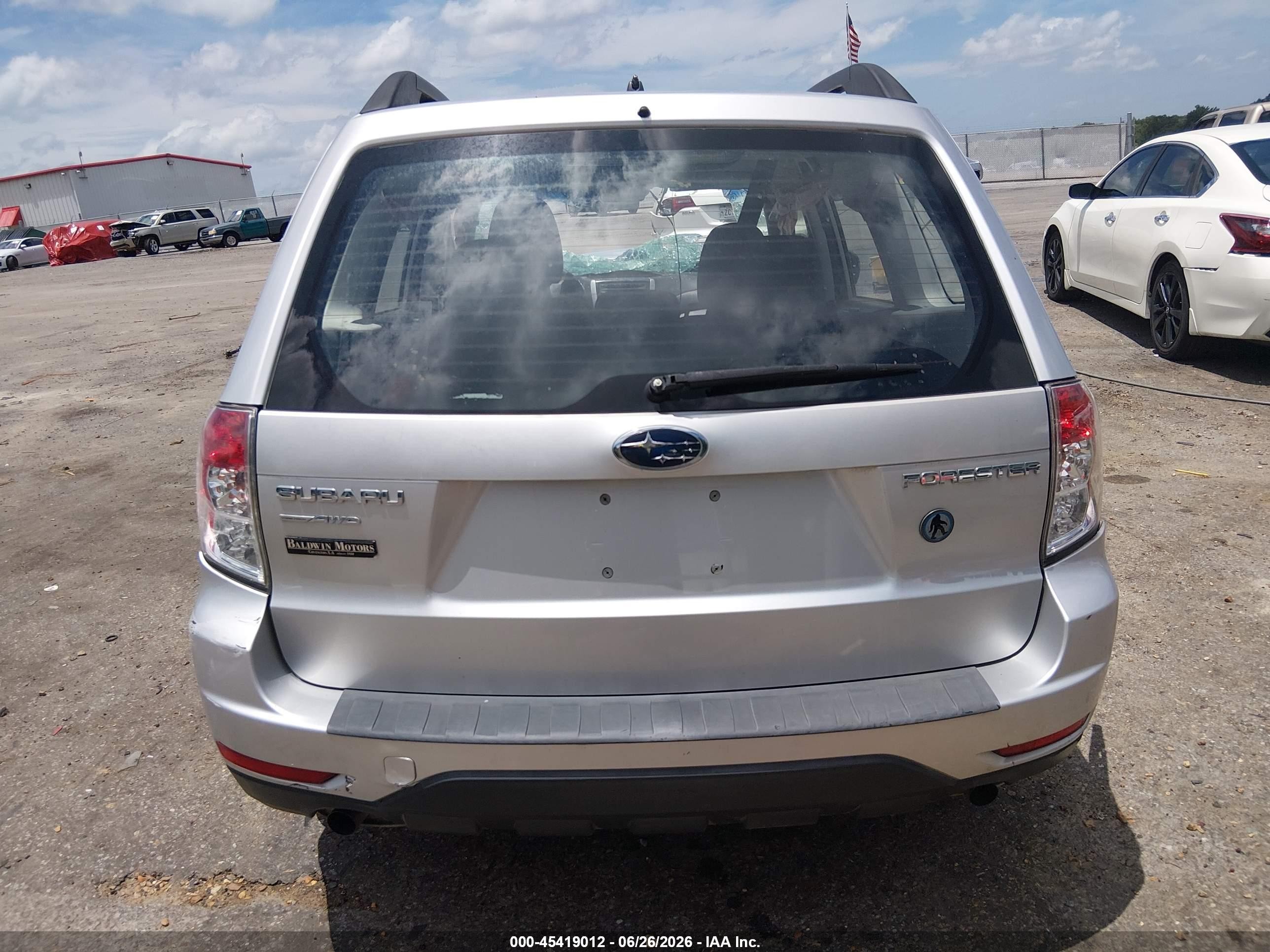 2011 Subaru Forester 2.5x Silver vin: JF2SHBBC2BH723746