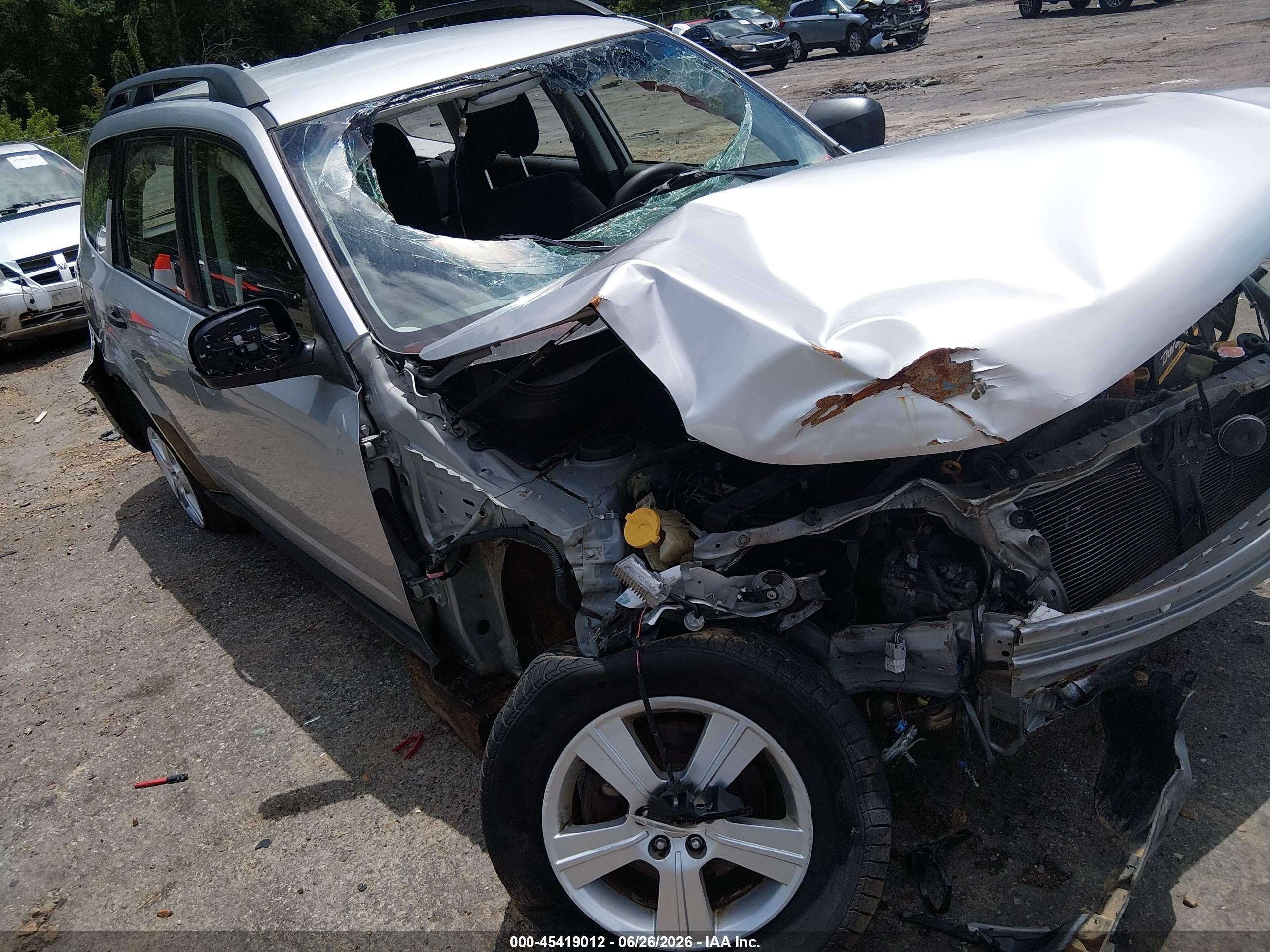 2011 Subaru Forester 2.5x Silver vin: JF2SHBBC2BH723746