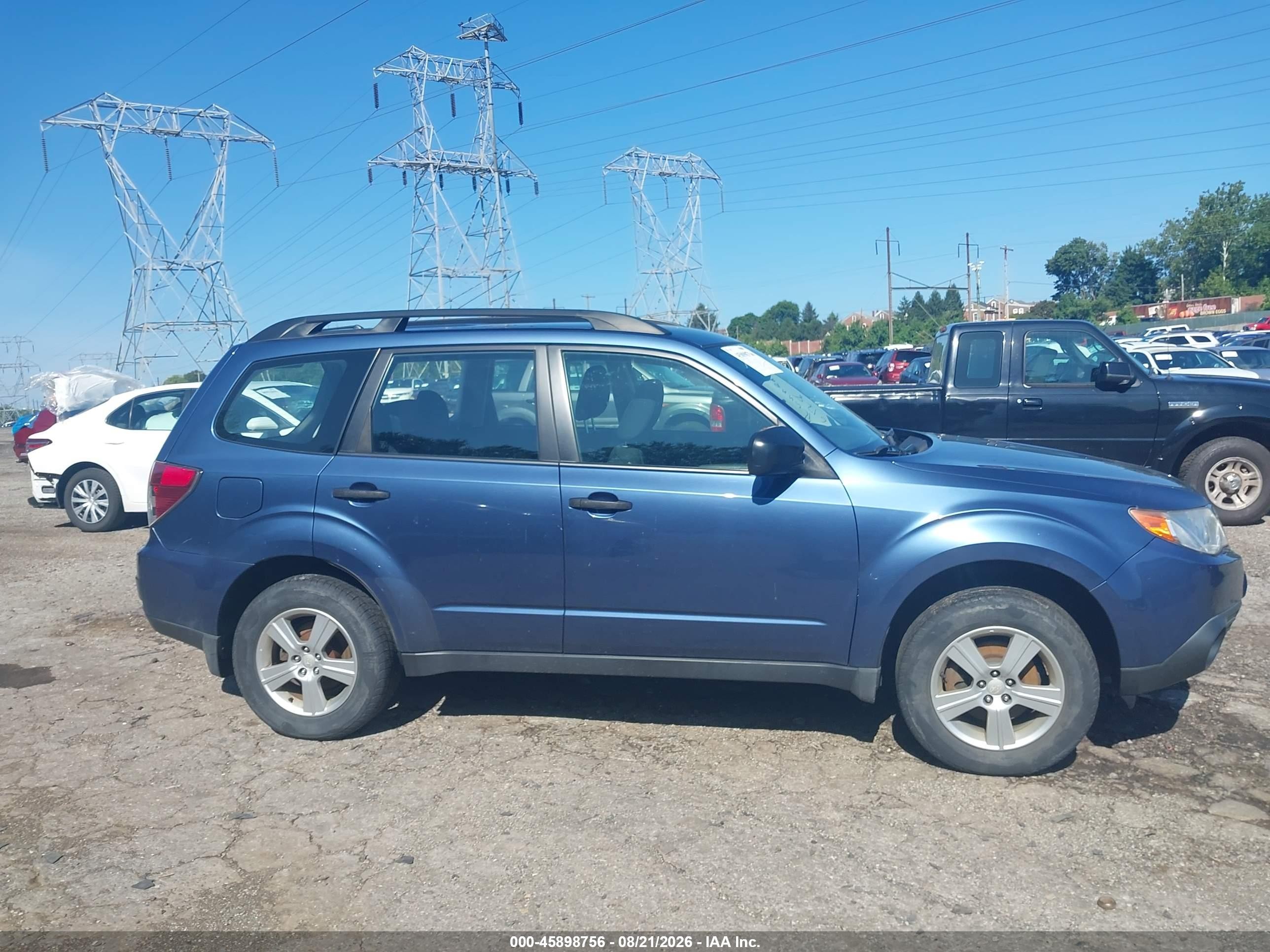 2011 Subaru Forester 2.5x Blue vin: JF2SHBBC2BH767634