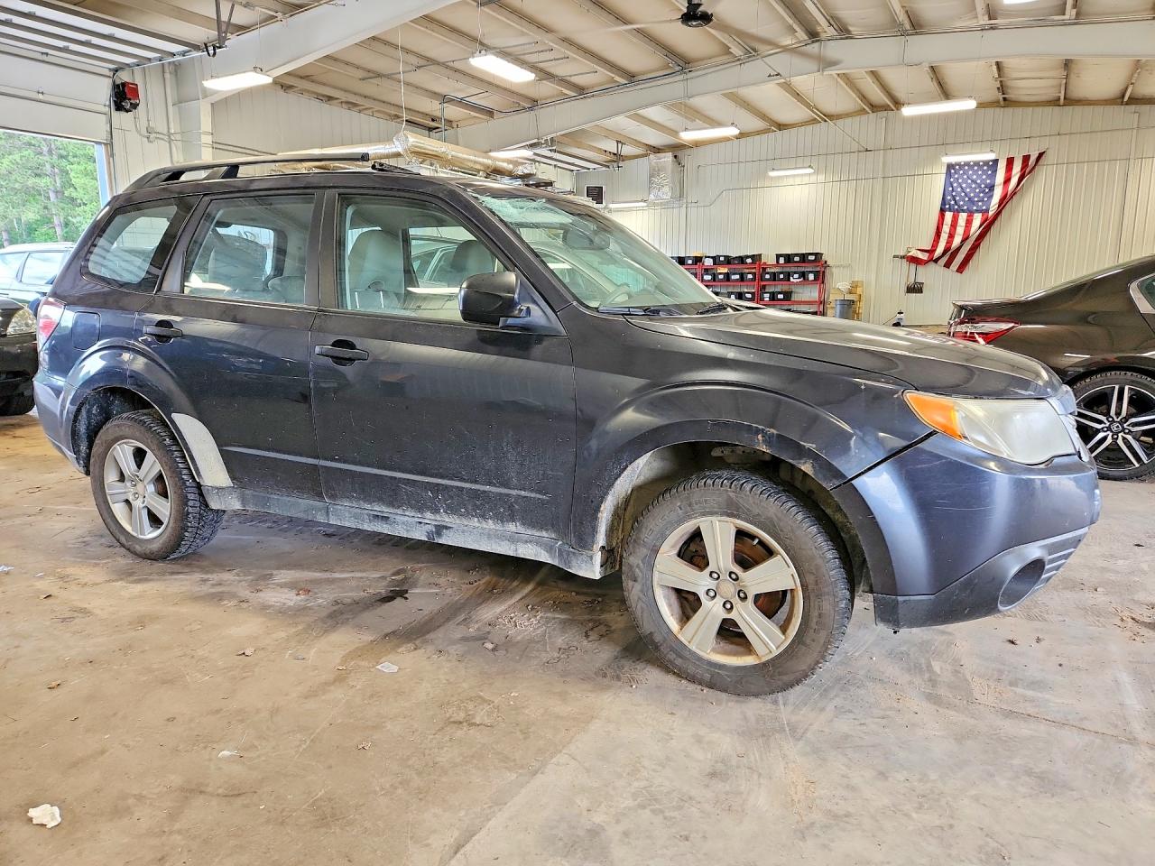 2011 Subaru Forester 2.5x Charcoal vin: JF2SHBBC2BH782036
