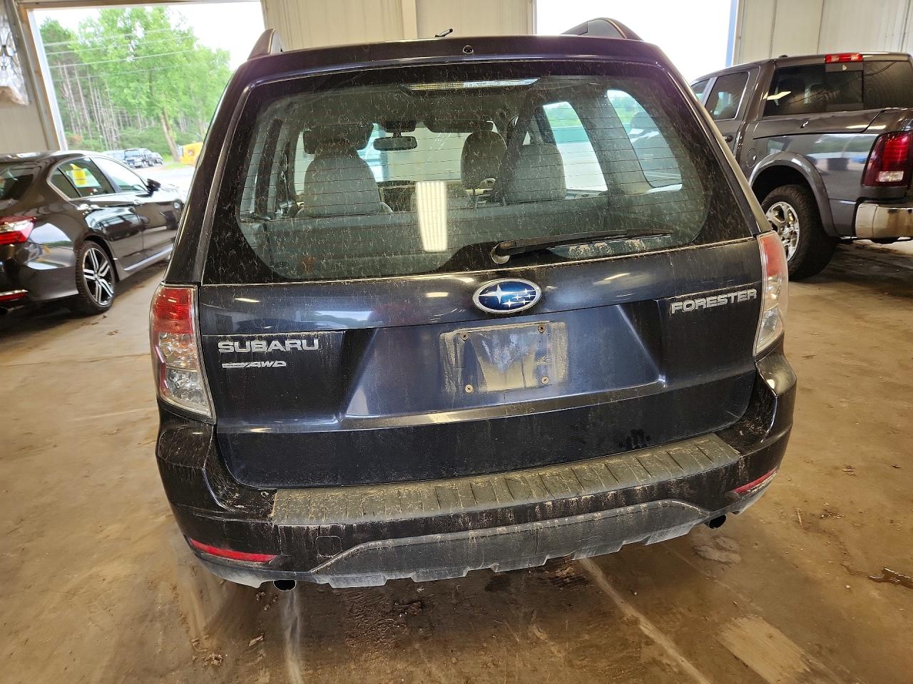 2011 Subaru Forester 2.5x Charcoal vin: JF2SHBBC2BH782036
