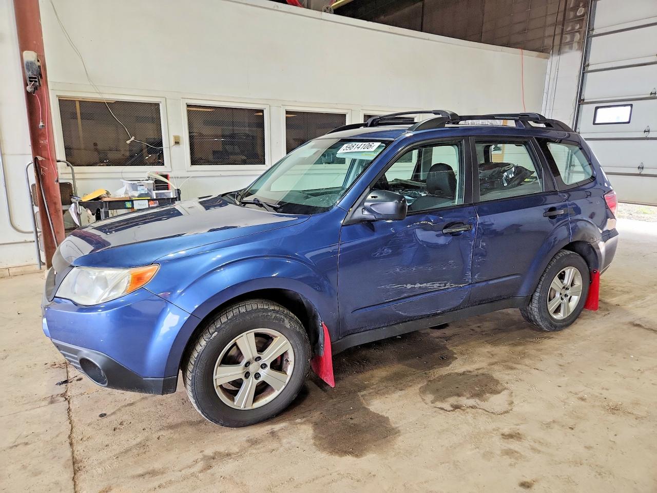 2011 Subaru Forester 2.5x Синий vin: JF2SHBBC3BG750945
