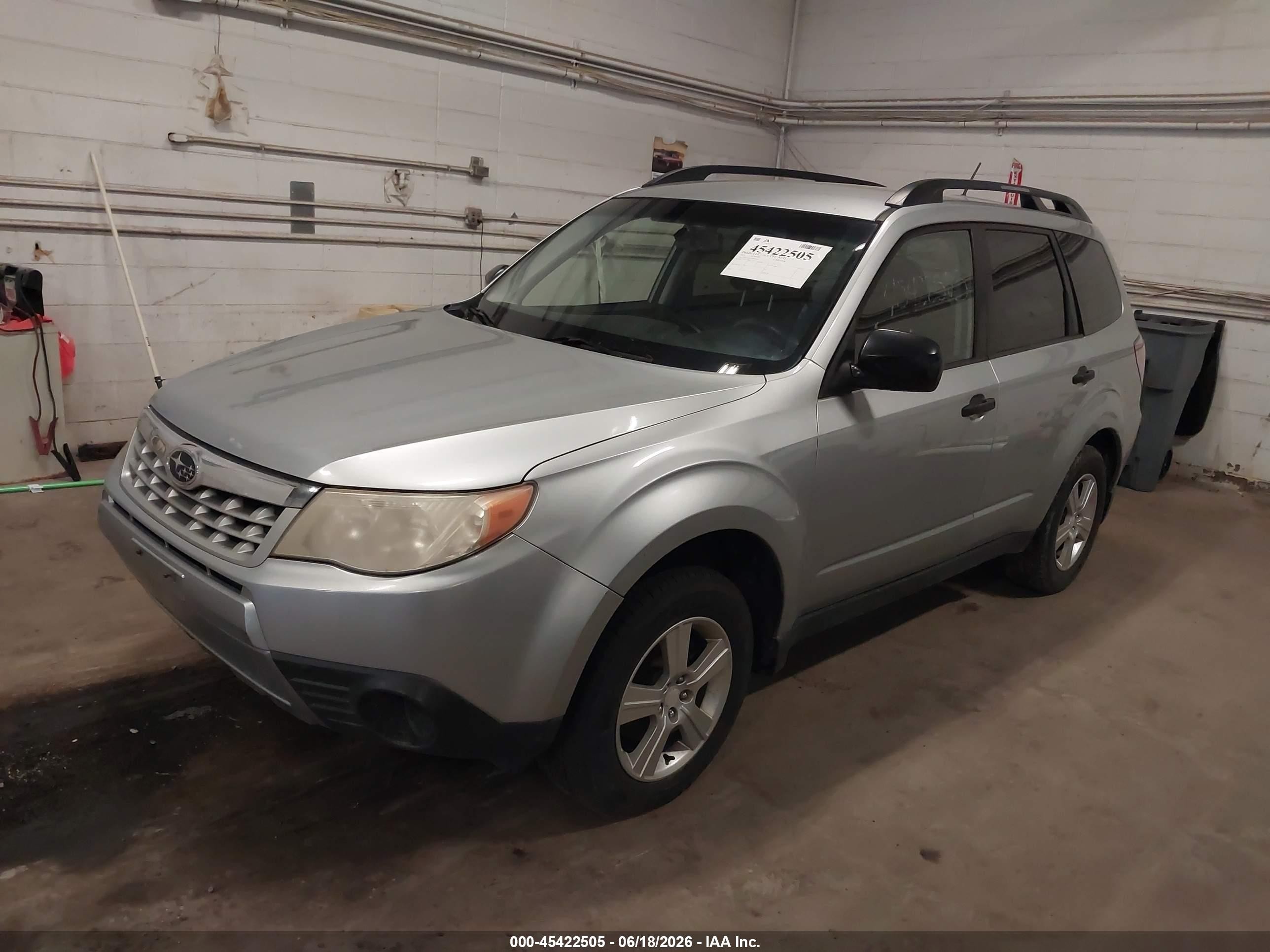 2012 Subaru Forester 2.5x Silver vin: JF2SHBBC3CH431217
