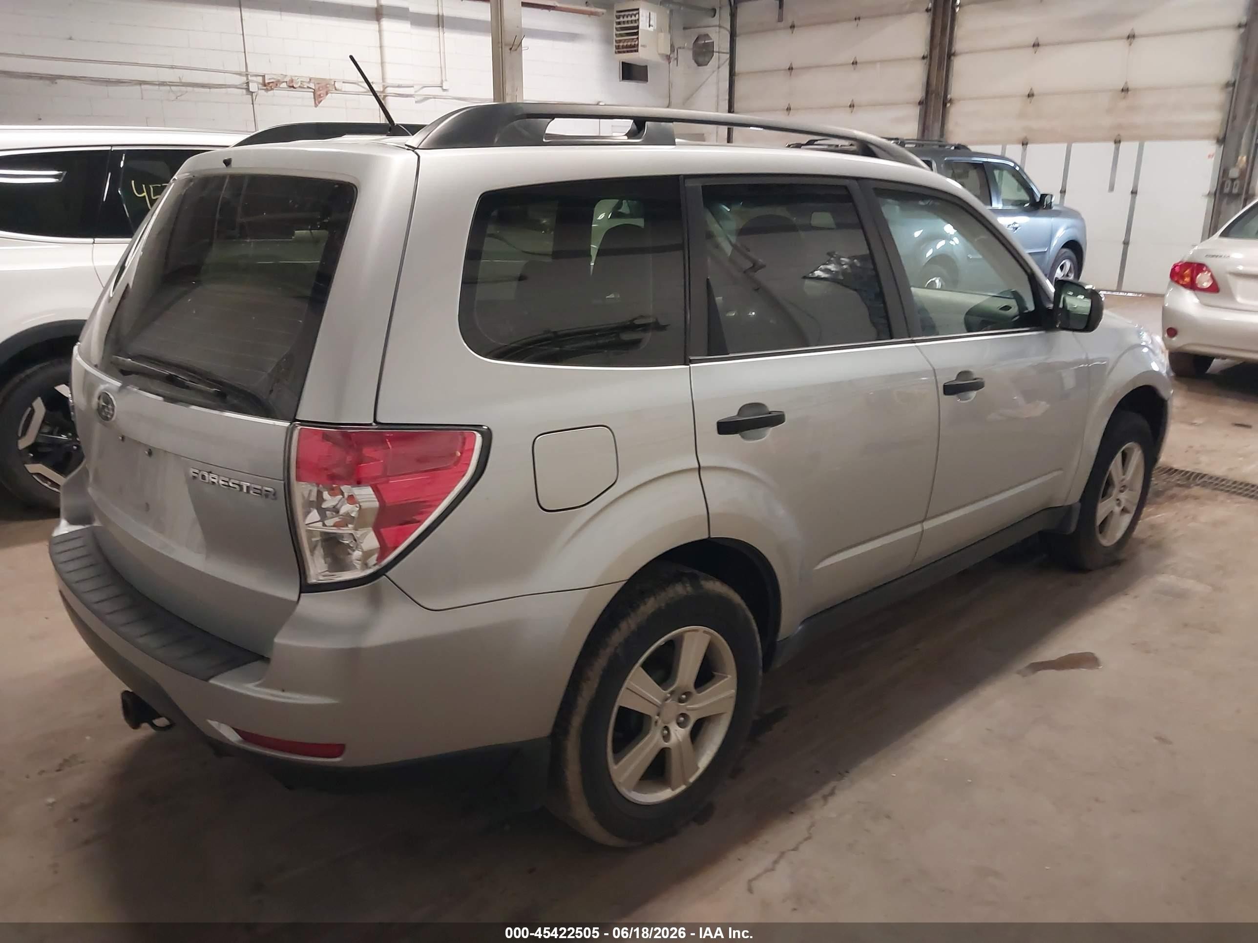 2012 Subaru Forester 2.5x Silver vin: JF2SHBBC3CH431217