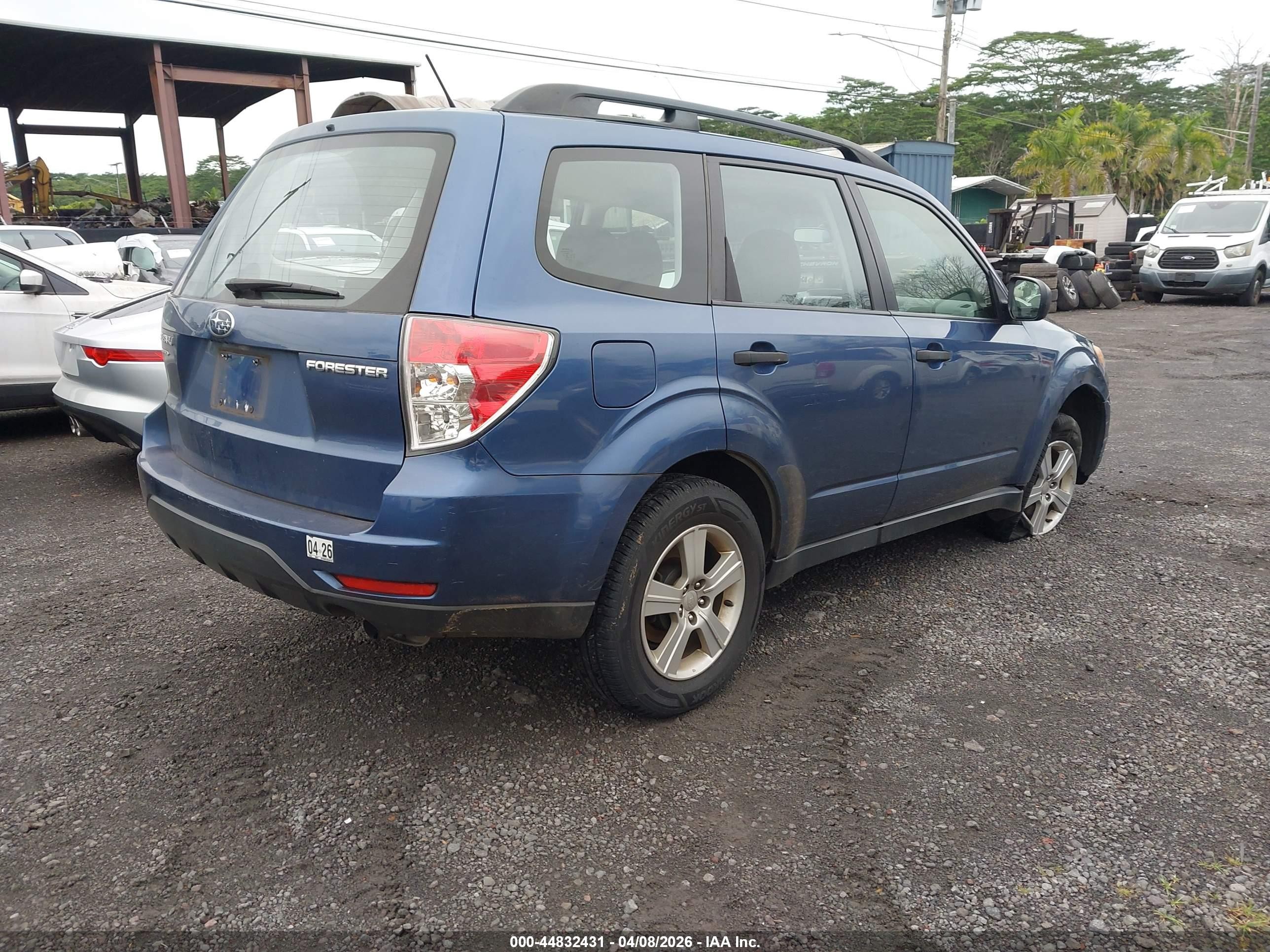 2013 Subaru Forester 2.5x Blue vin: JF2SHBBC3DH446740
