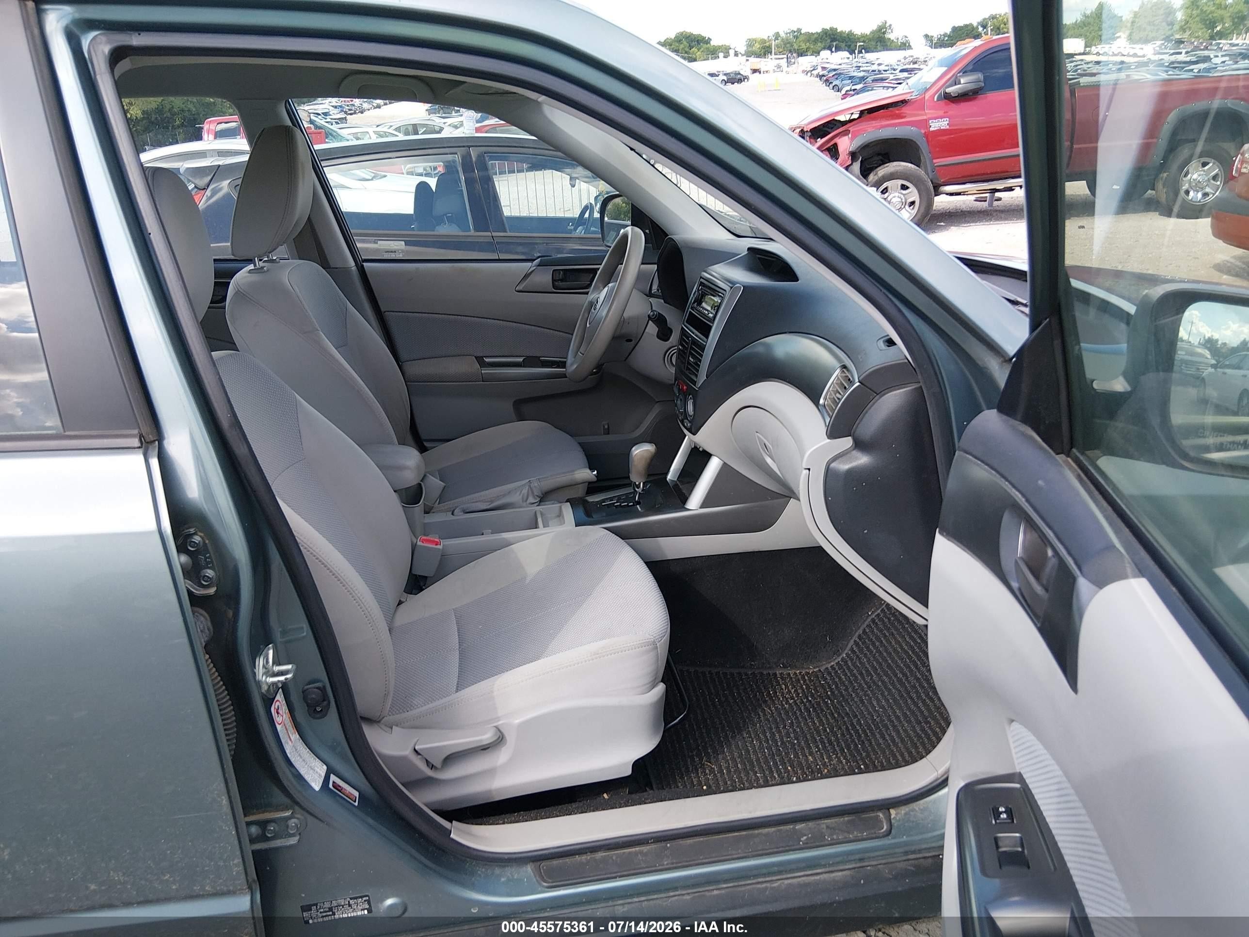 2011 Subaru Forester 2.5x Light Blue vin: JF2SHBBC4BH719634