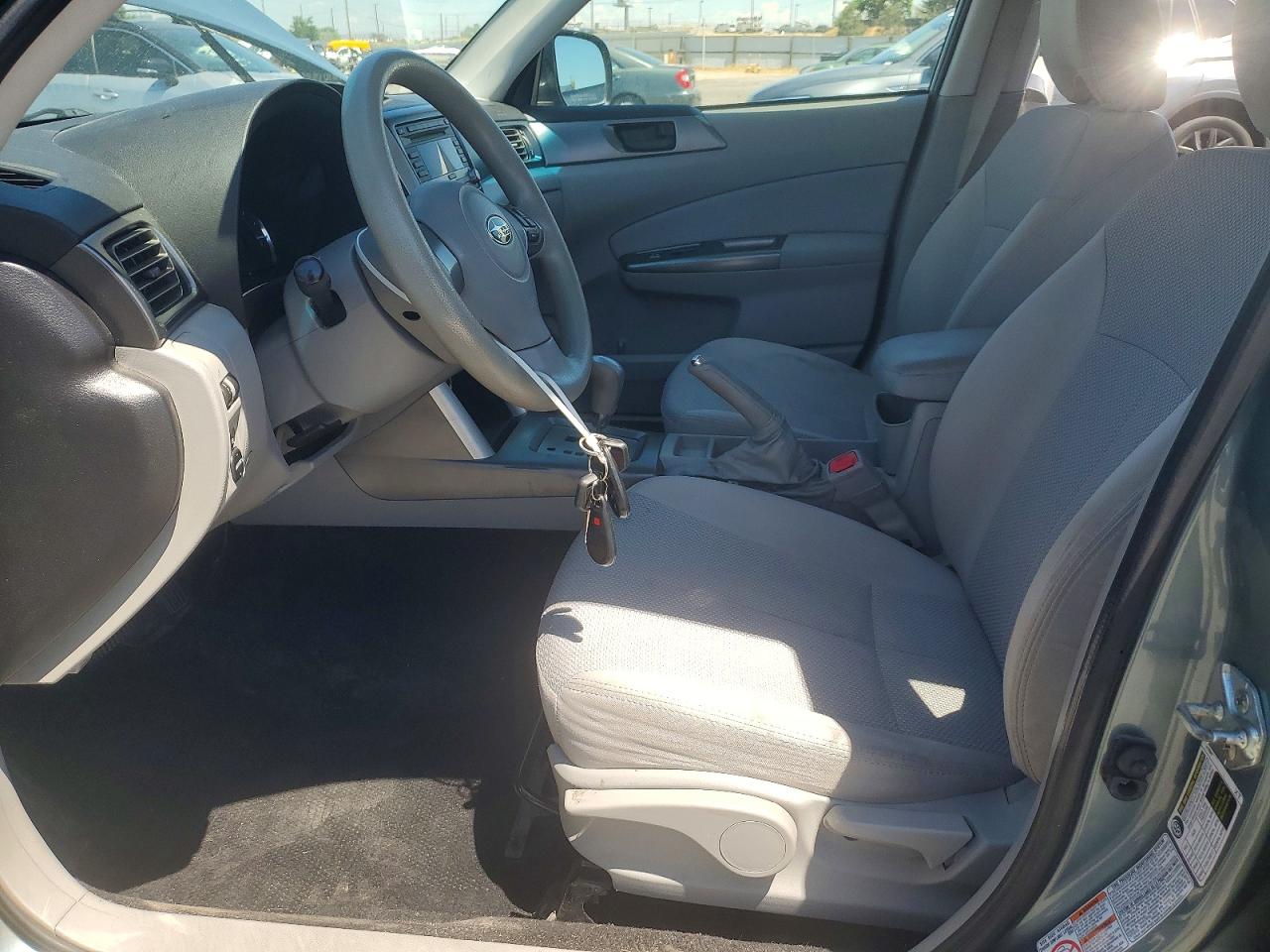 2011 Subaru Forester 2.5x Silver vin: JF2SHBBC4BH777727