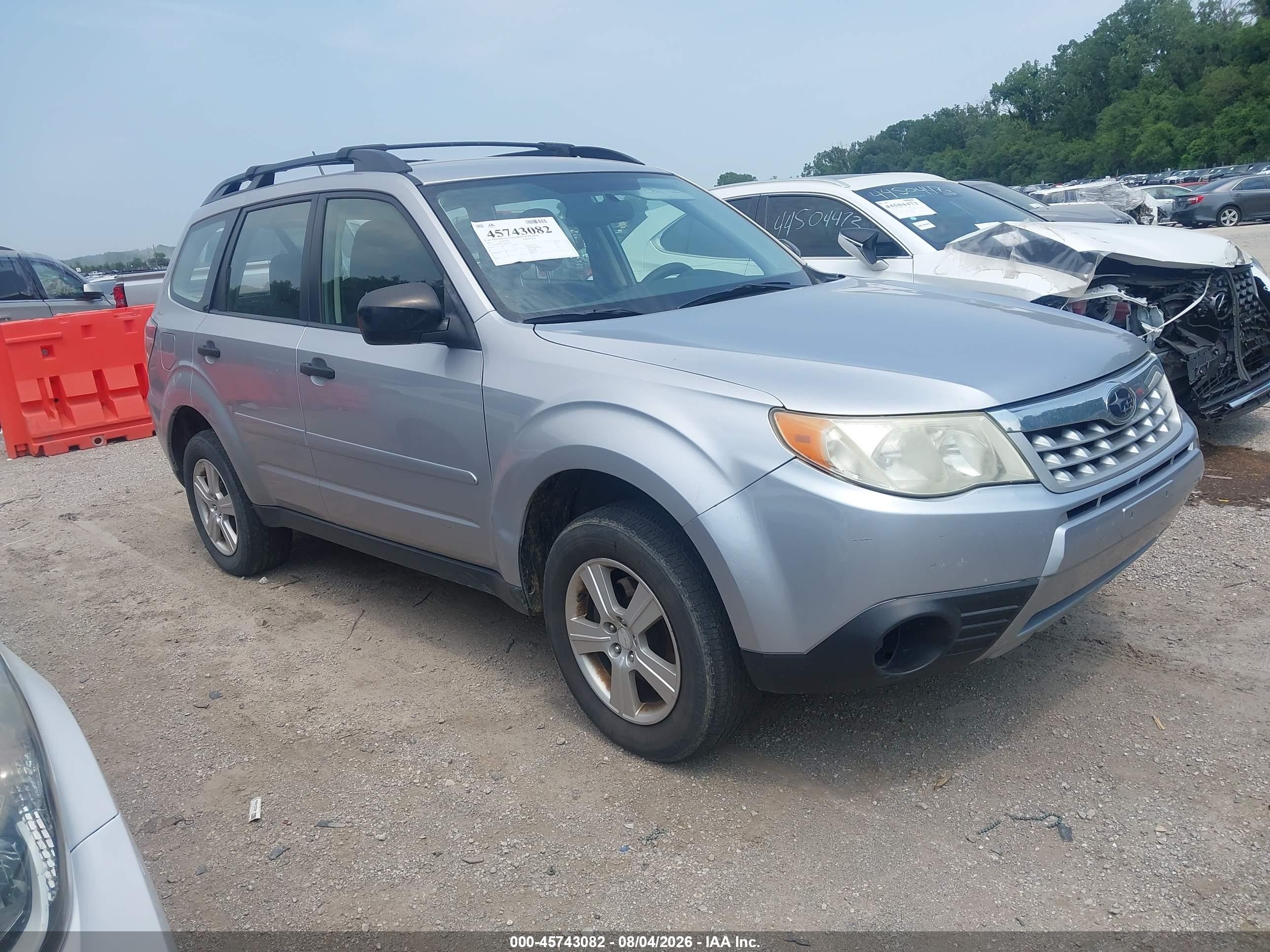 2012 Subaru Forester 2.5x Серебряный vin: JF2SHBBC4CH431856
