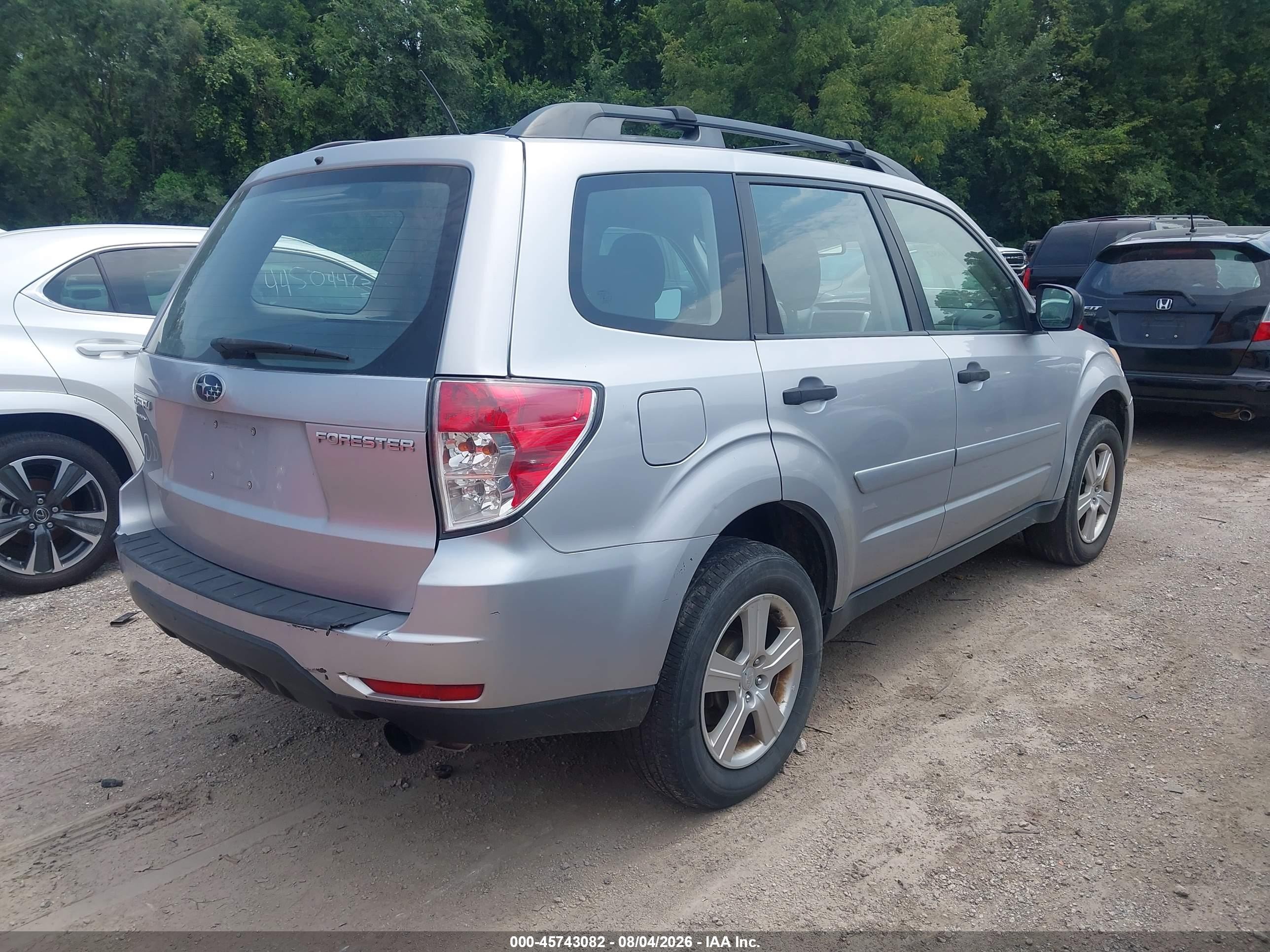 2012 Subaru Forester 2.5x Серебряный vin: JF2SHBBC4CH431856