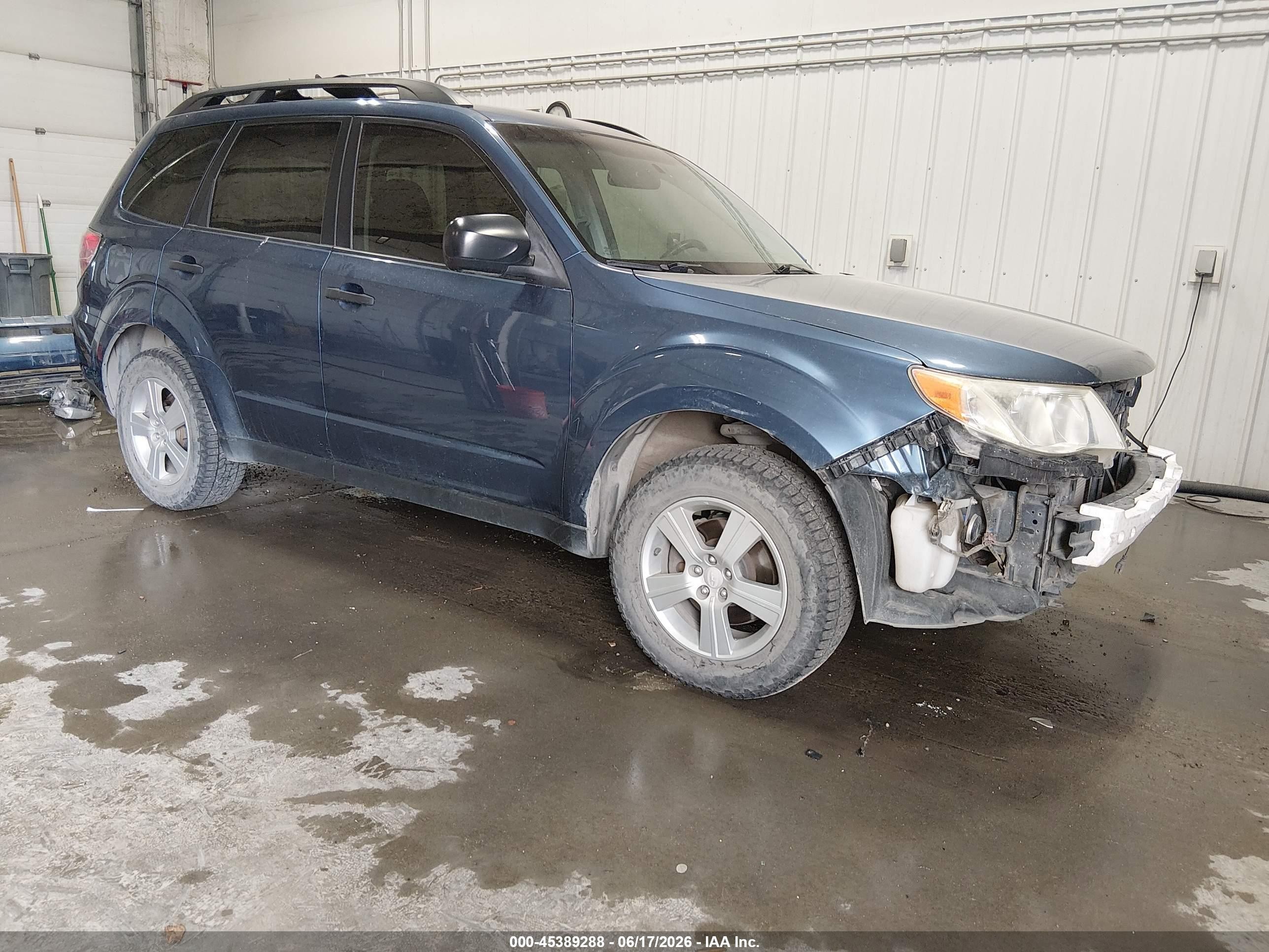 2012 Subaru Forester 2.5x Blue vin: JF2SHBBC4CH449600