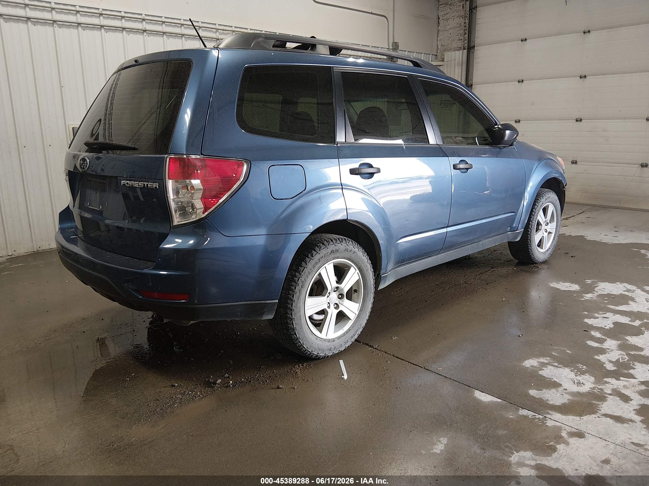 2012 Subaru Forester 2.5x Blue vin: JF2SHBBC4CH449600