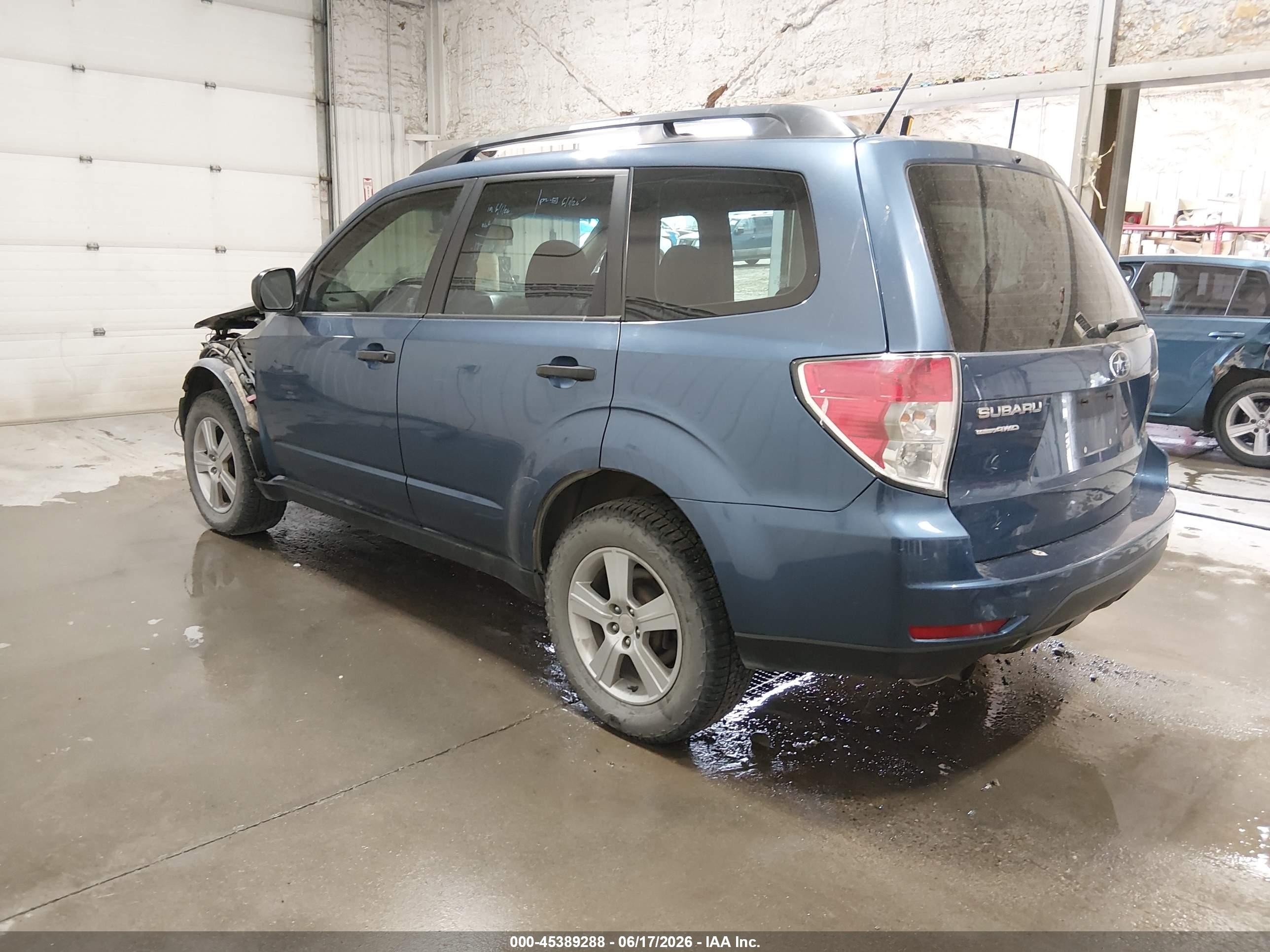 2012 Subaru Forester 2.5x Blue vin: JF2SHBBC4CH449600