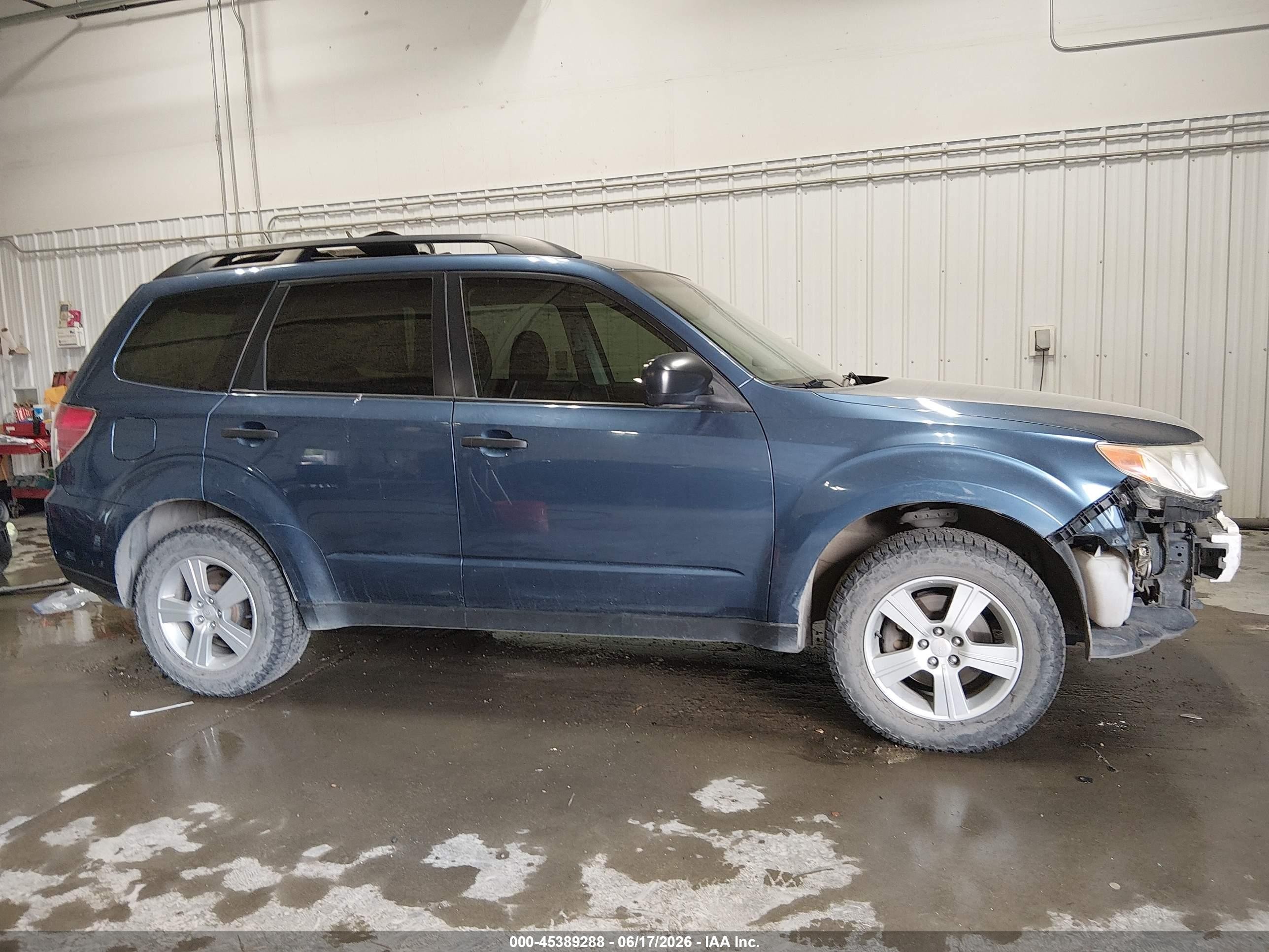 2012 Subaru Forester 2.5x Blue vin: JF2SHBBC4CH449600