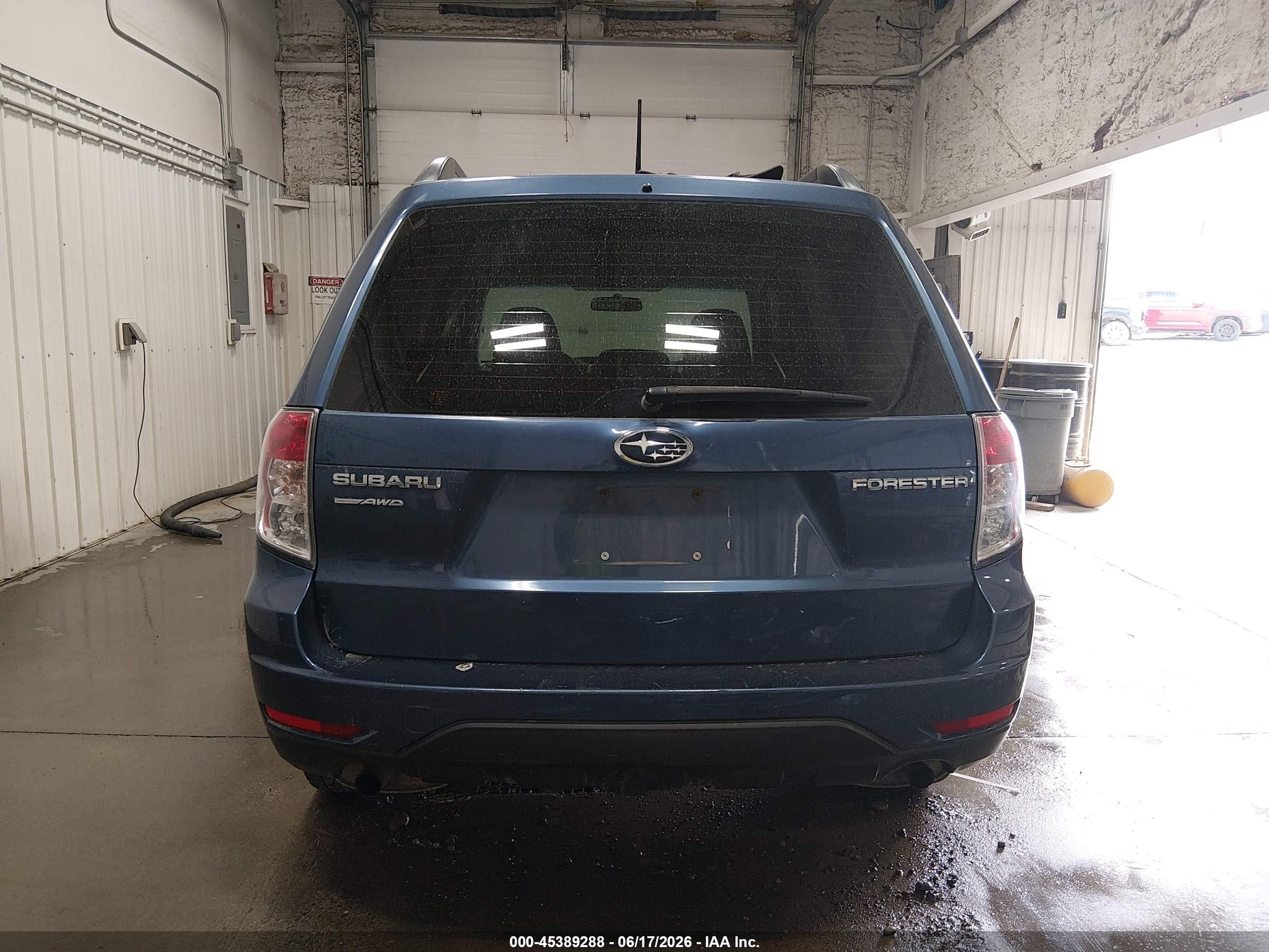 2012 Subaru Forester 2.5x Blue vin: JF2SHBBC4CH449600