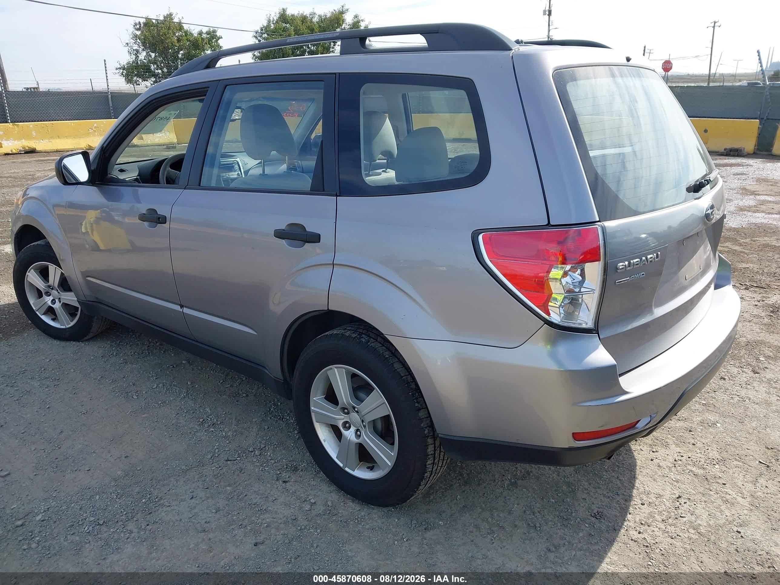 2011 Subaru Forester 2.5x Серый vin: JF2SHBBC5BH741707