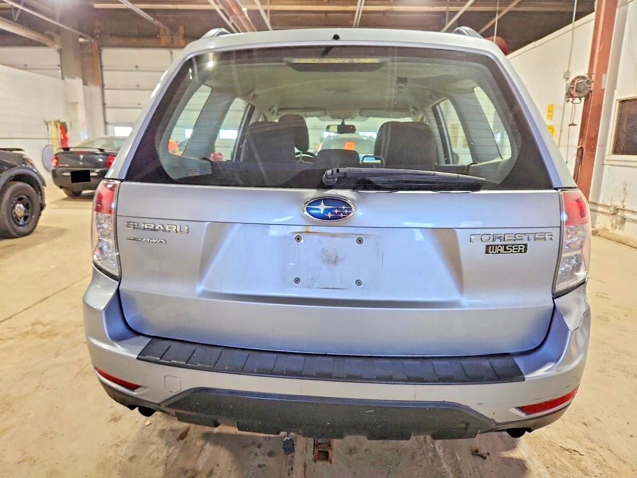 2012 Subaru Forester 2.5x Silver vin: JF2SHBBC5CH412829