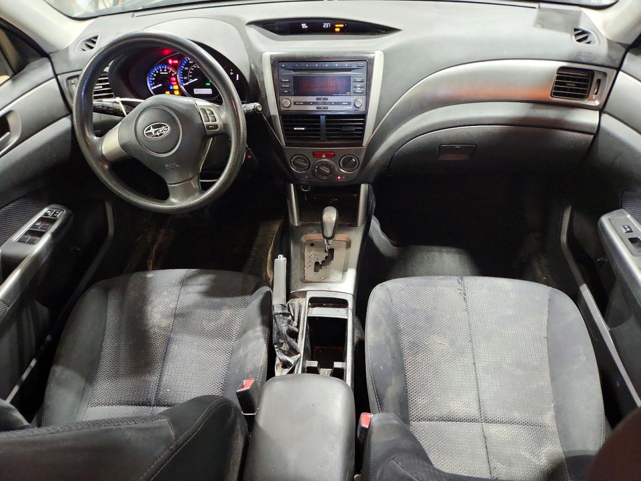 2012 Subaru Forester 2.5x Silver vin: JF2SHBBC5CH412829
