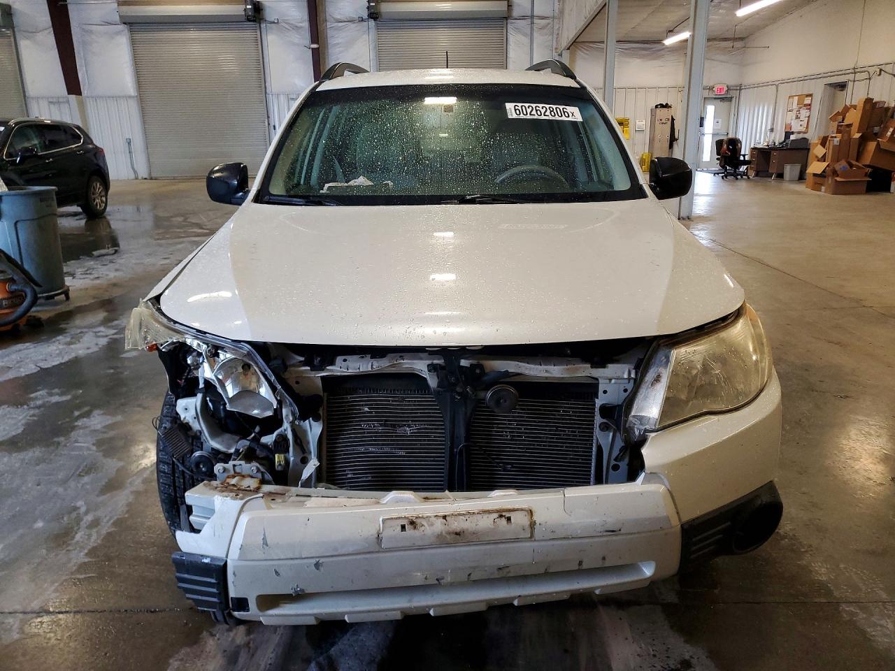 2012 Subaru Forester 2.5x White vin: JF2SHBBC5CH414354