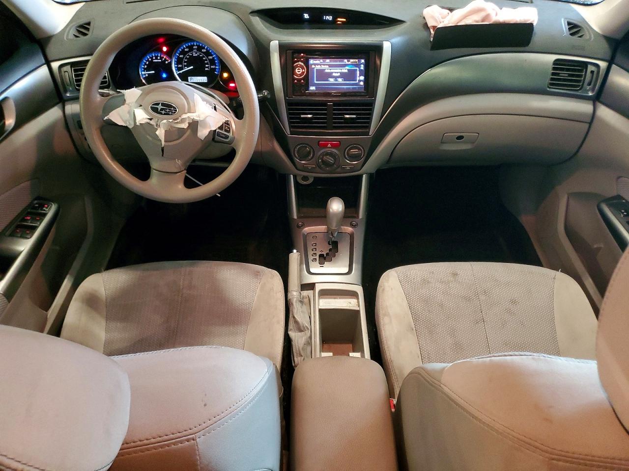 2012 Subaru Forester 2.5x White vin: JF2SHBBC5CH414354