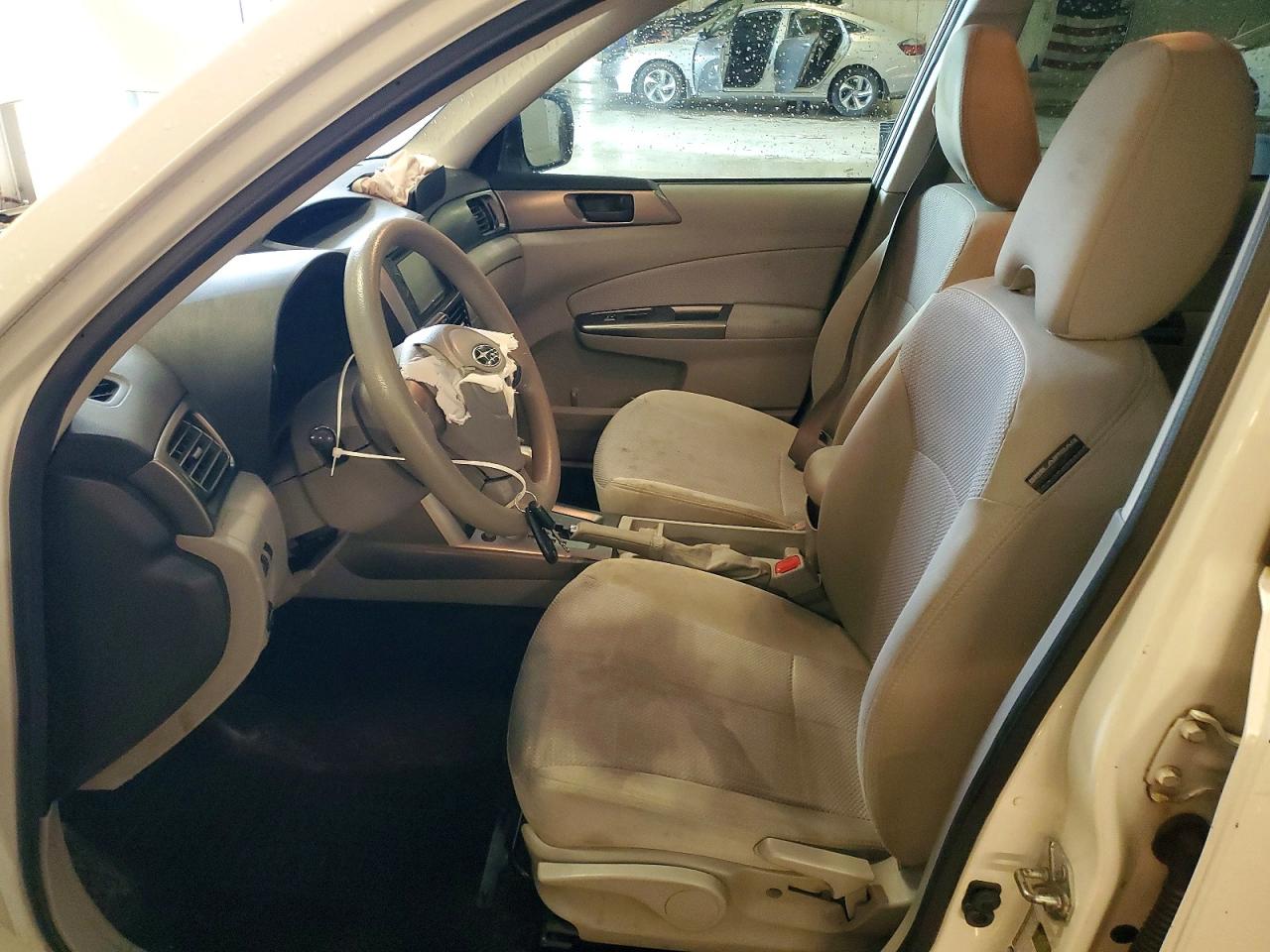 2012 Subaru Forester 2.5x White vin: JF2SHBBC5CH414354