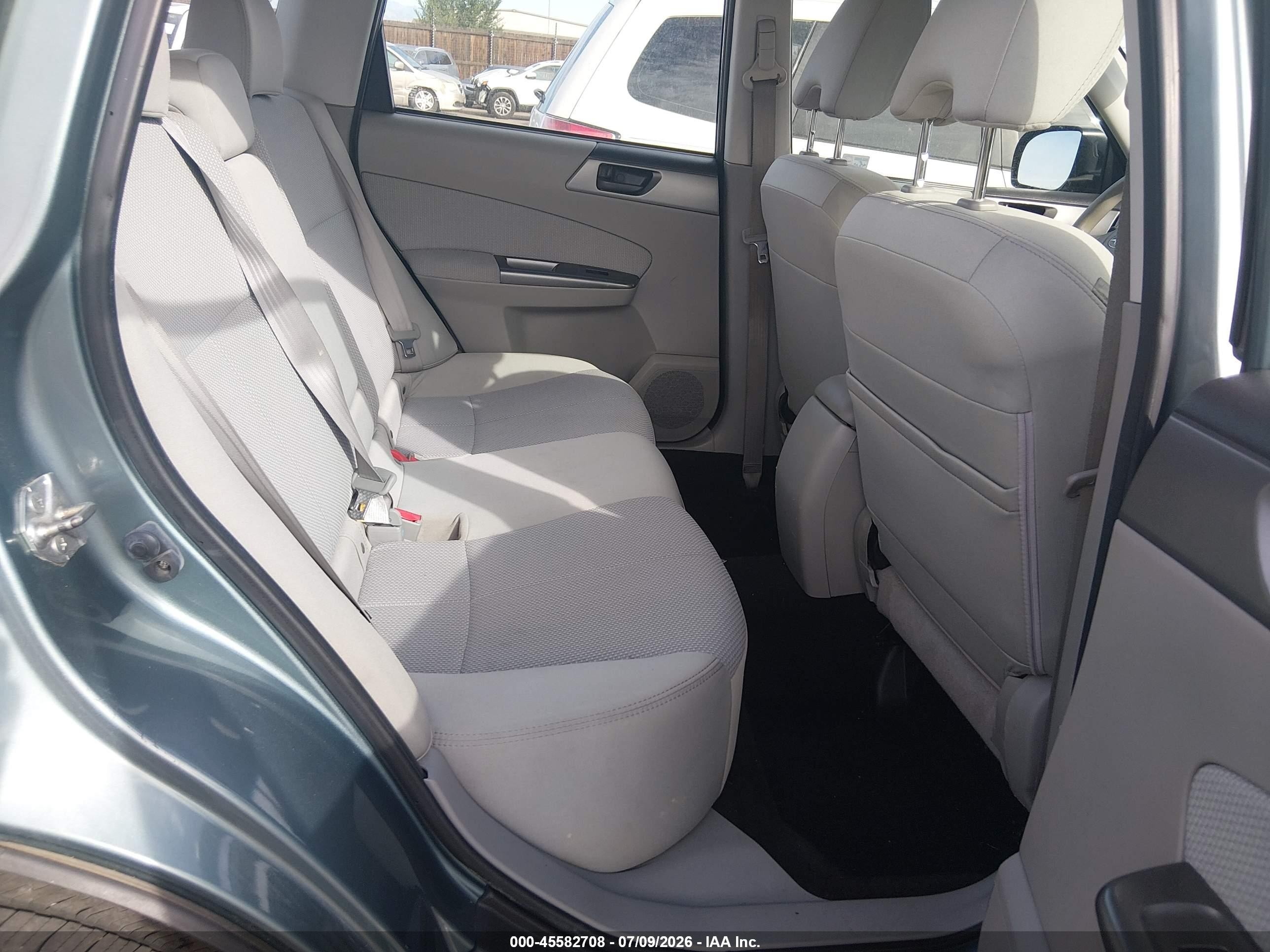 2012 Subaru Forester 2.5x Gray vin: JF2SHBBC5CH430084