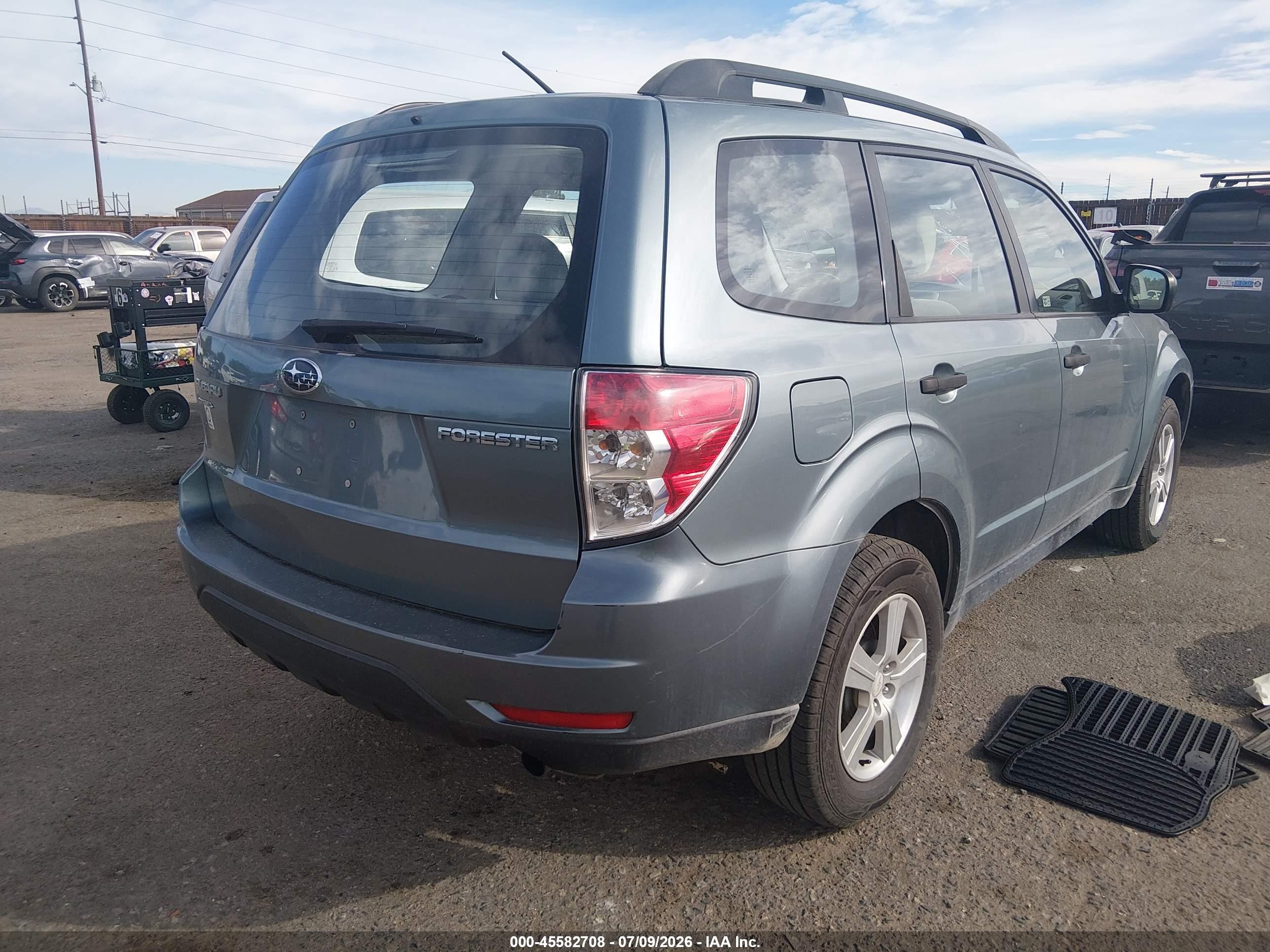 2012 Subaru Forester 2.5x Gray vin: JF2SHBBC5CH430084