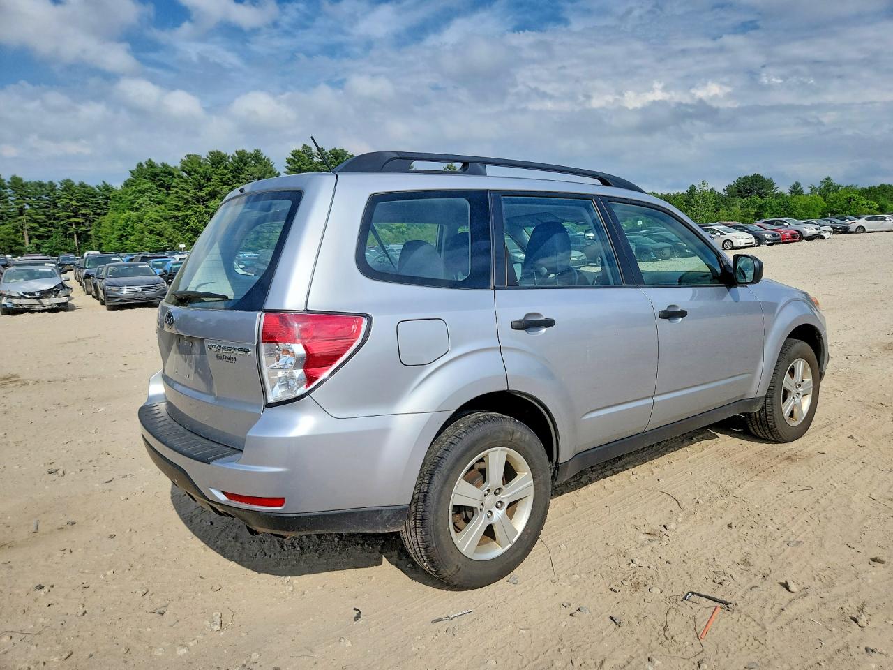 2012 Subaru Forester 2.5x Silver vin: JF2SHBBC5CH437956