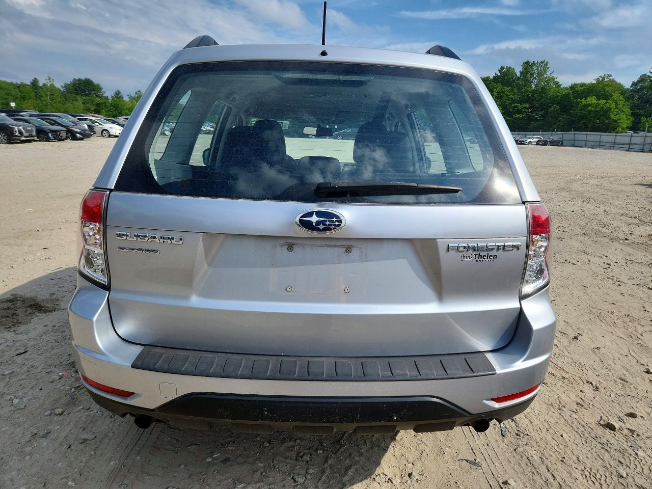 2012 Subaru Forester 2.5x Silver vin: JF2SHBBC5CH437956