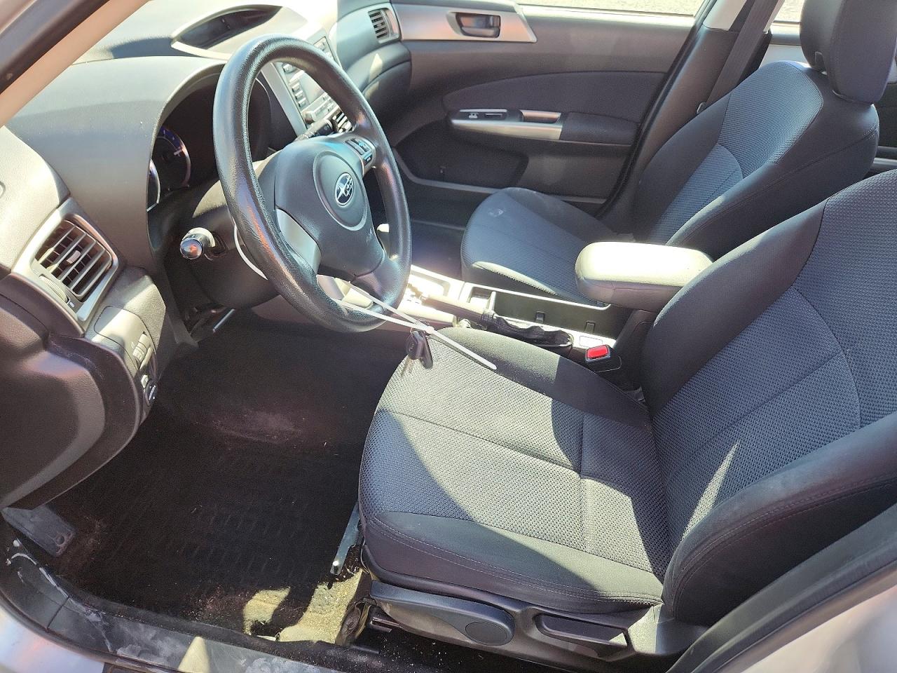 2011 Subaru Forester 2.5x Silver vin: JF2SHBBC6BH774120