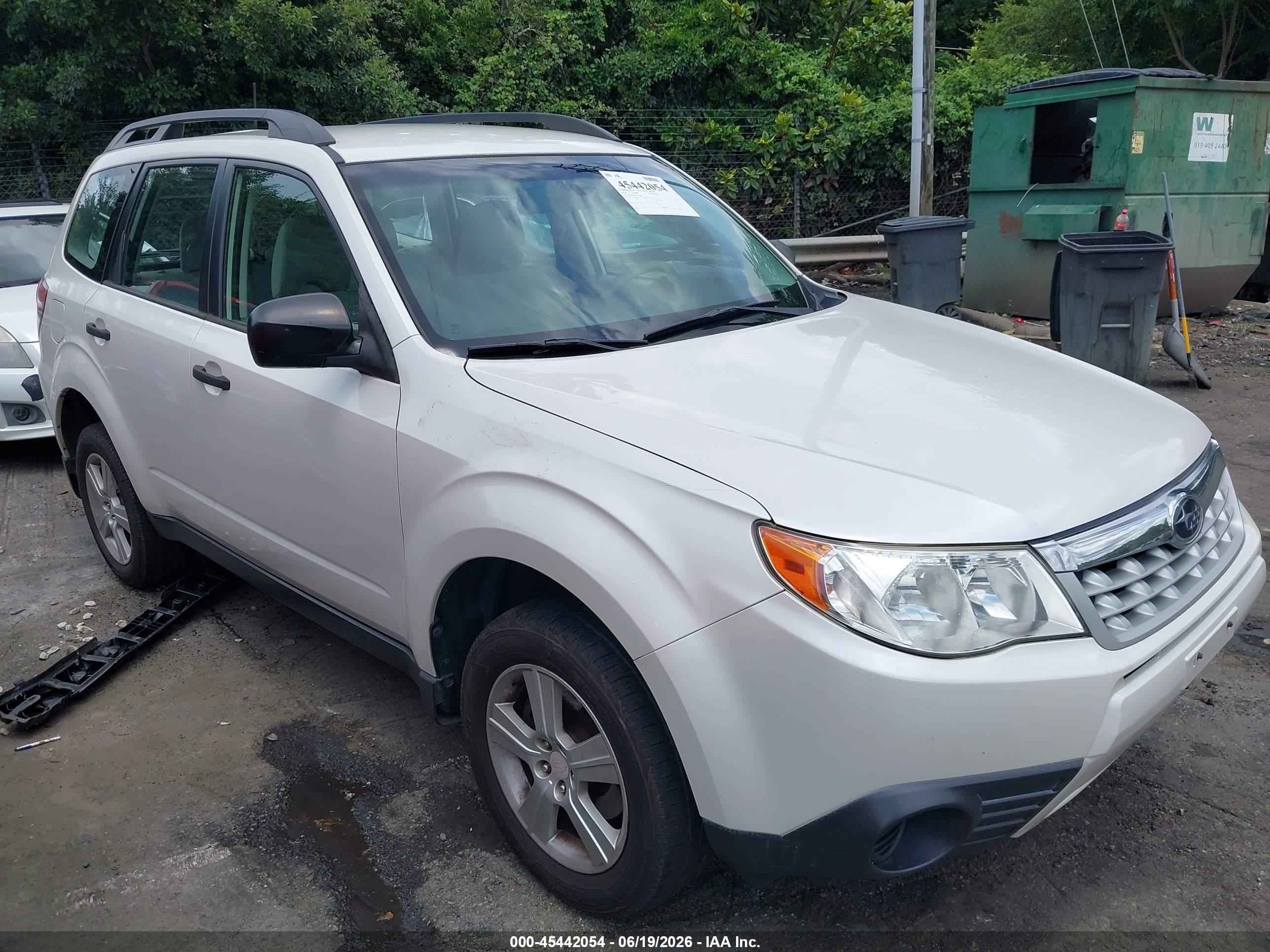 2012 Subaru Forester 2.5x White vin: JF2SHBBC6CH431888