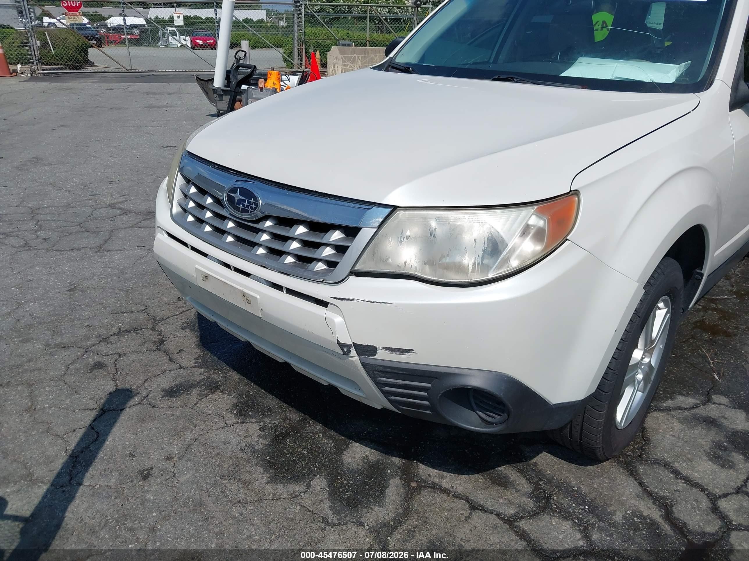 2012 Subaru Forester 2.5x White vin: JF2SHBBC6CH452479