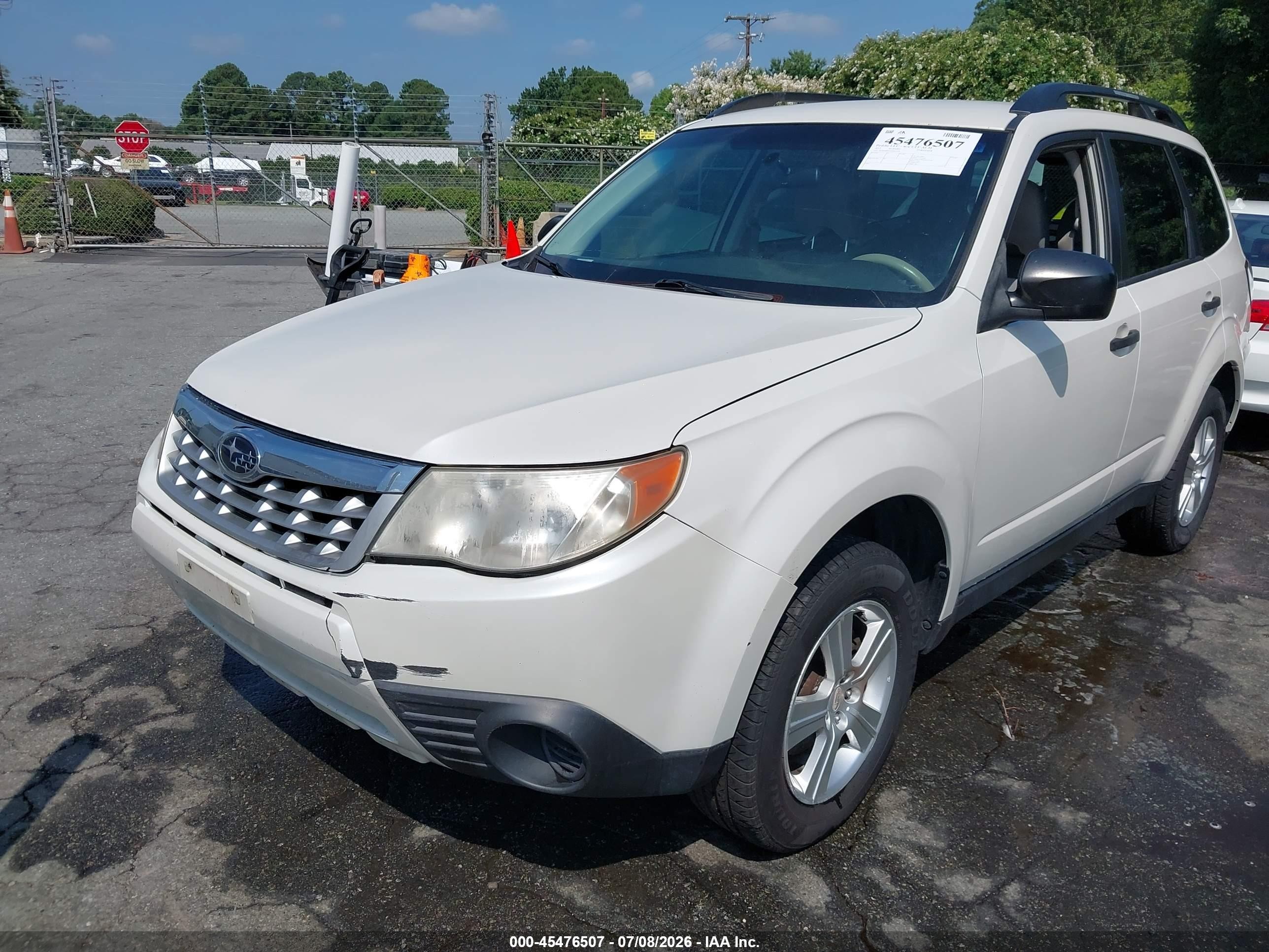 2012 Subaru Forester 2.5x White vin: JF2SHBBC6CH452479