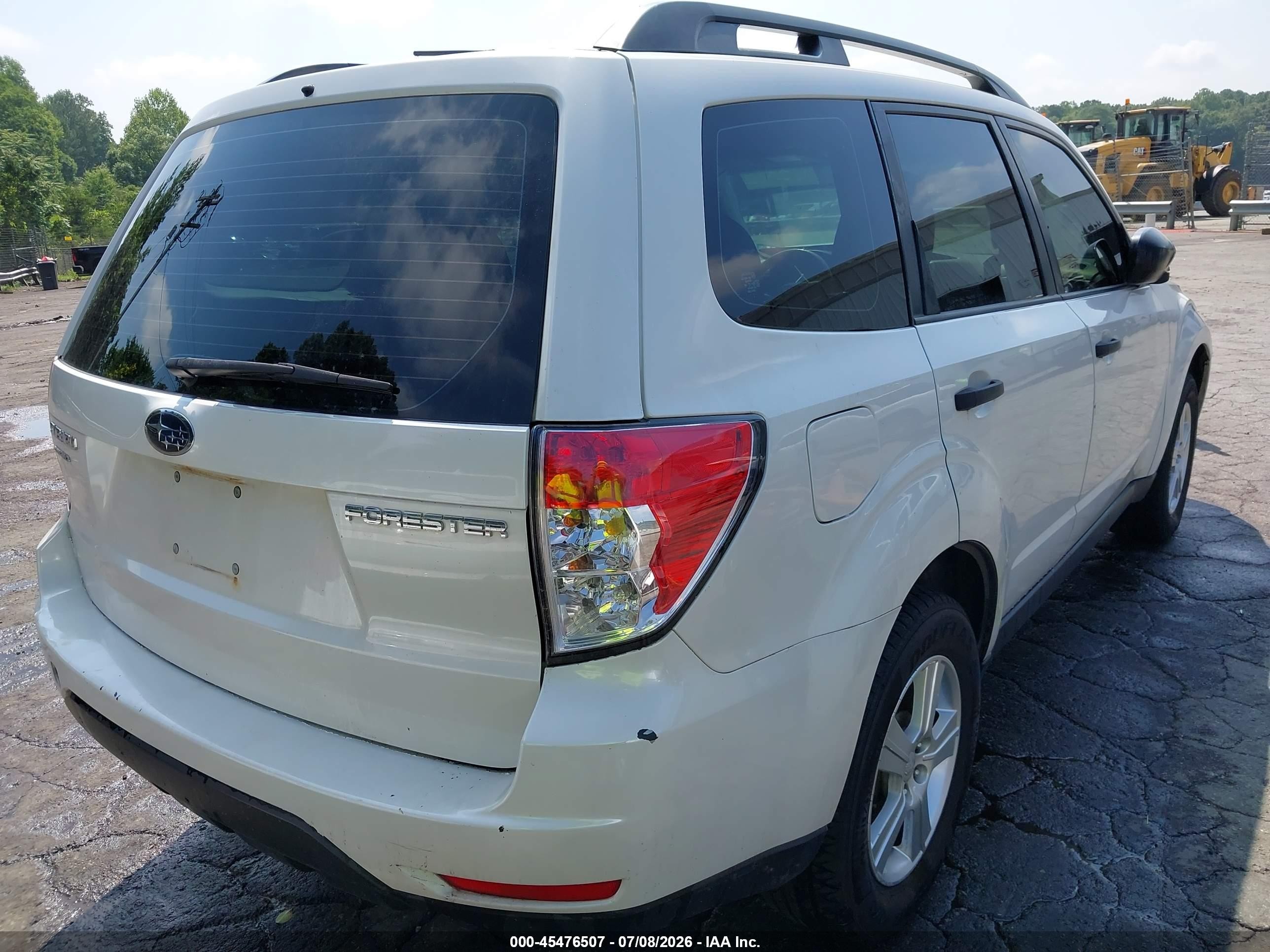 2012 Subaru Forester 2.5x White vin: JF2SHBBC6CH452479