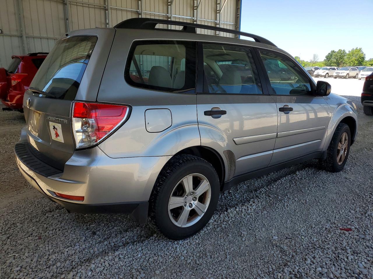 2011 Subaru Forester 2.5x Серебряный vin: JF2SHBBC7BH746276