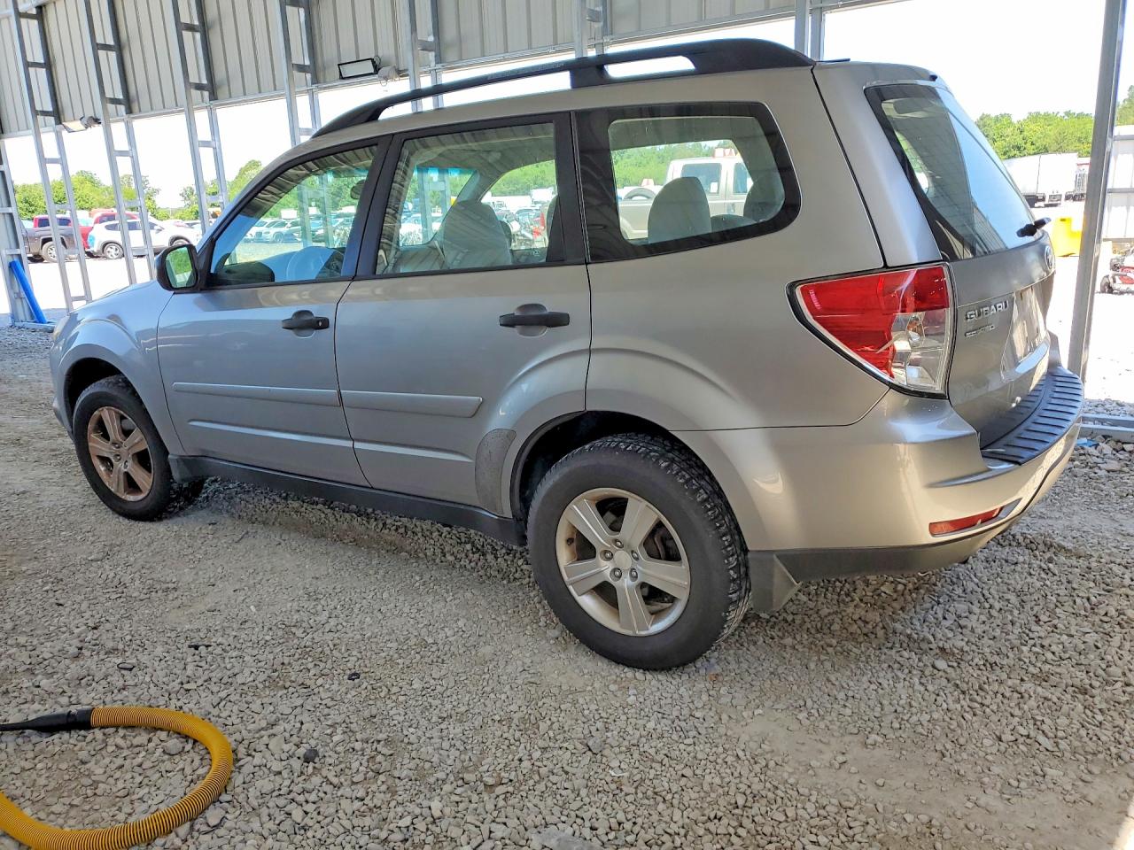 2011 Subaru Forester 2.5x Серебряный vin: JF2SHBBC7BH746276