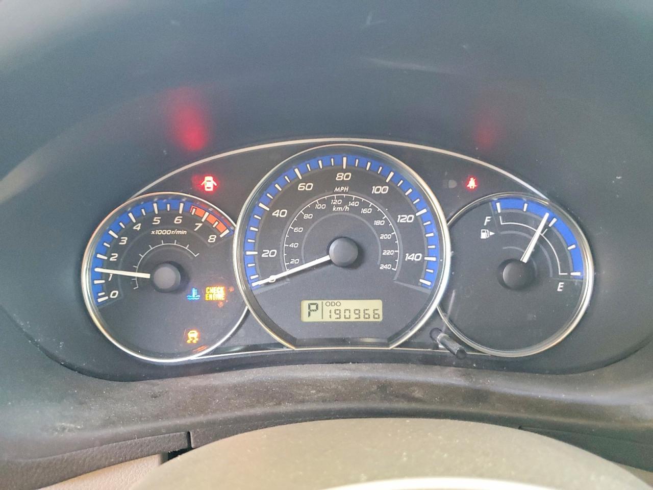 2011 Subaru Forester 2.5x Серебряный vin: JF2SHBBC7BH746276