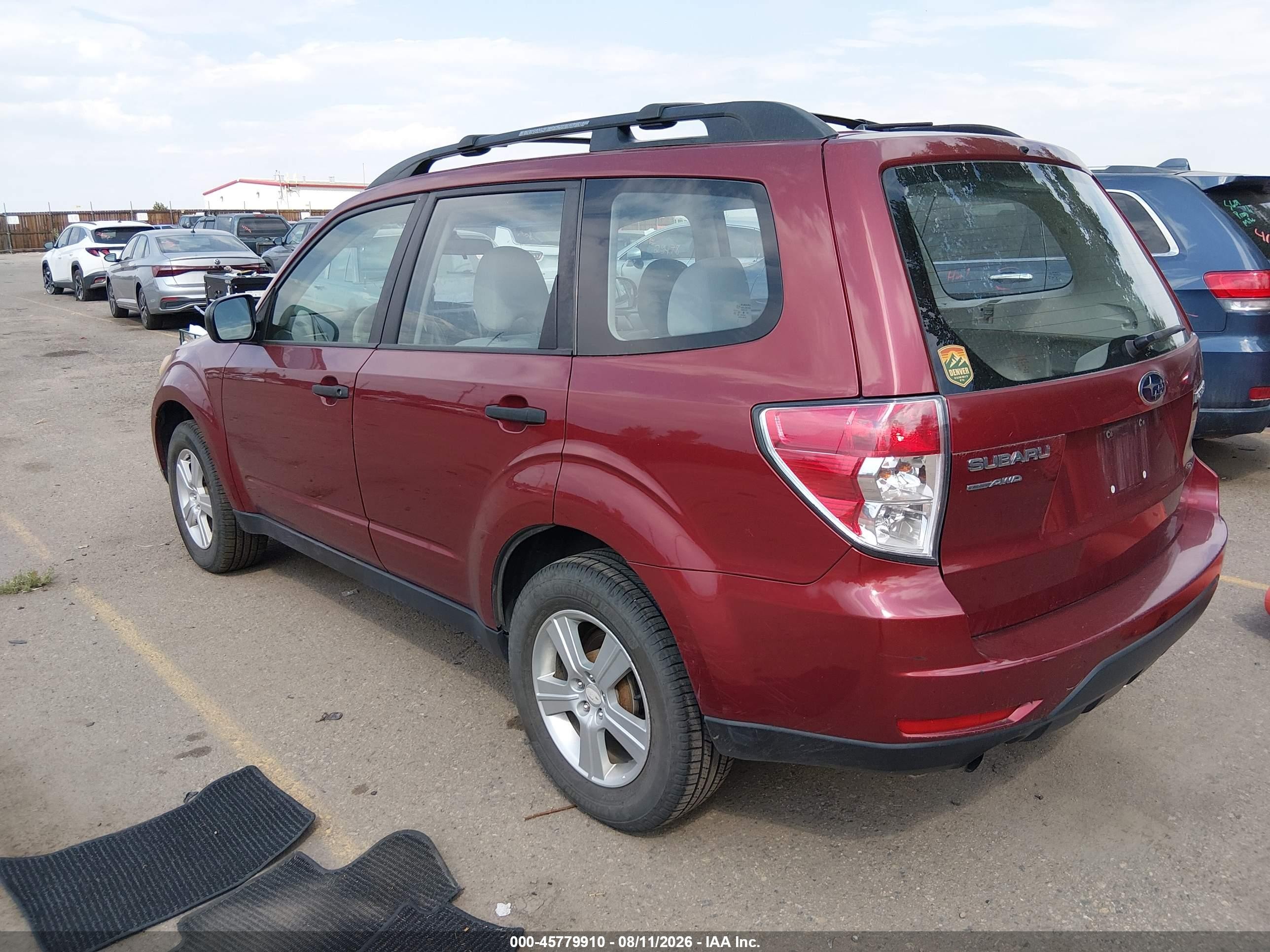 2011 Subaru Forester 2.5x Red vin: JF2SHBBC7BH752370