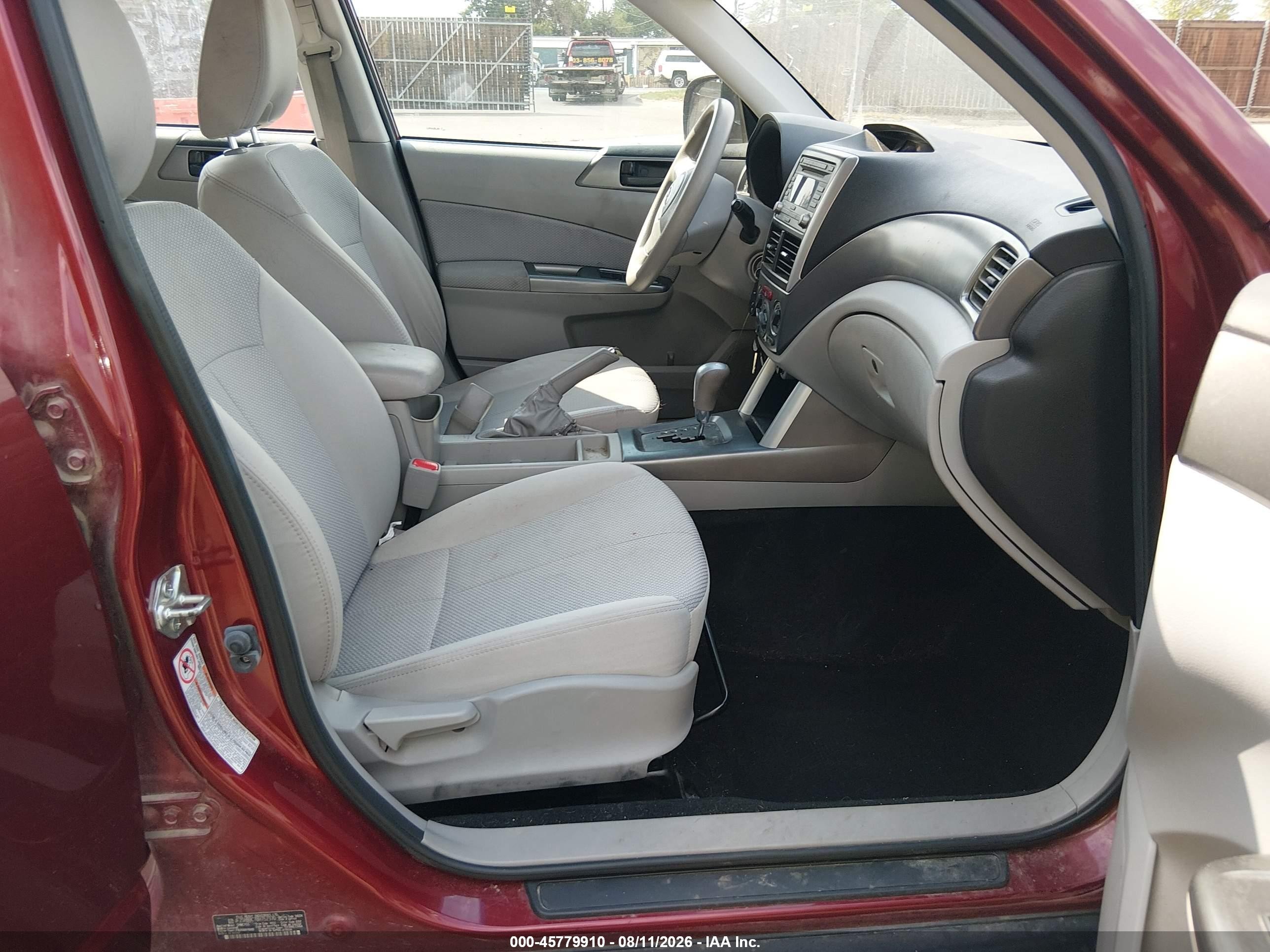 2011 Subaru Forester 2.5x Red vin: JF2SHBBC7BH752370