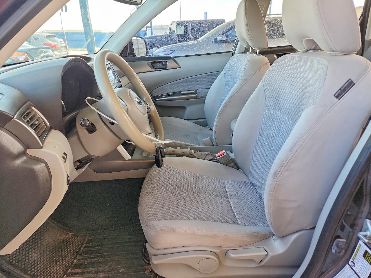 2011 Subaru Forester 2.5x Черный vin: JF2SHBBC7BH754930