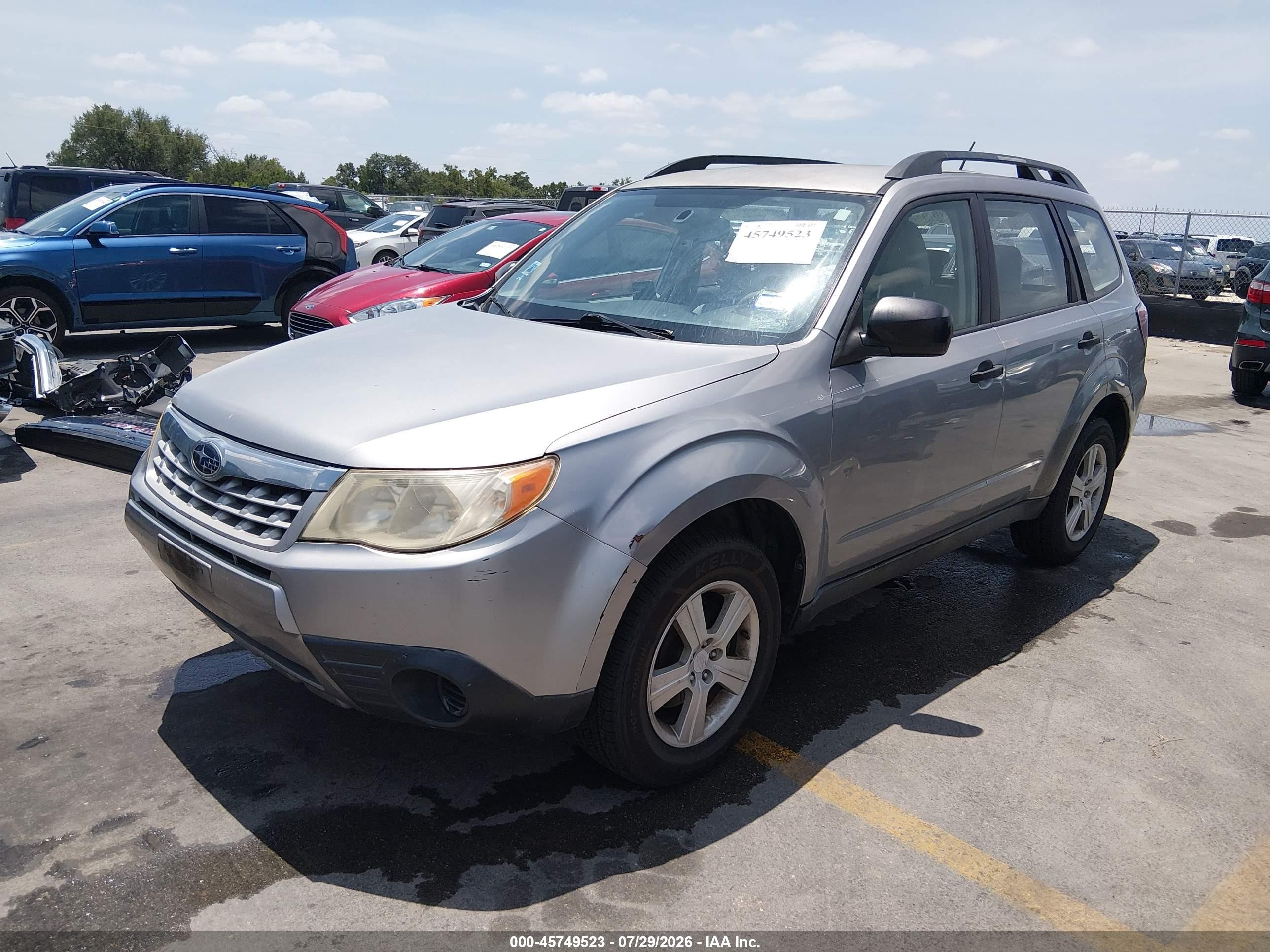 2011 Subaru Forester 2.5x Silver vin: JF2SHBBC8BH702433