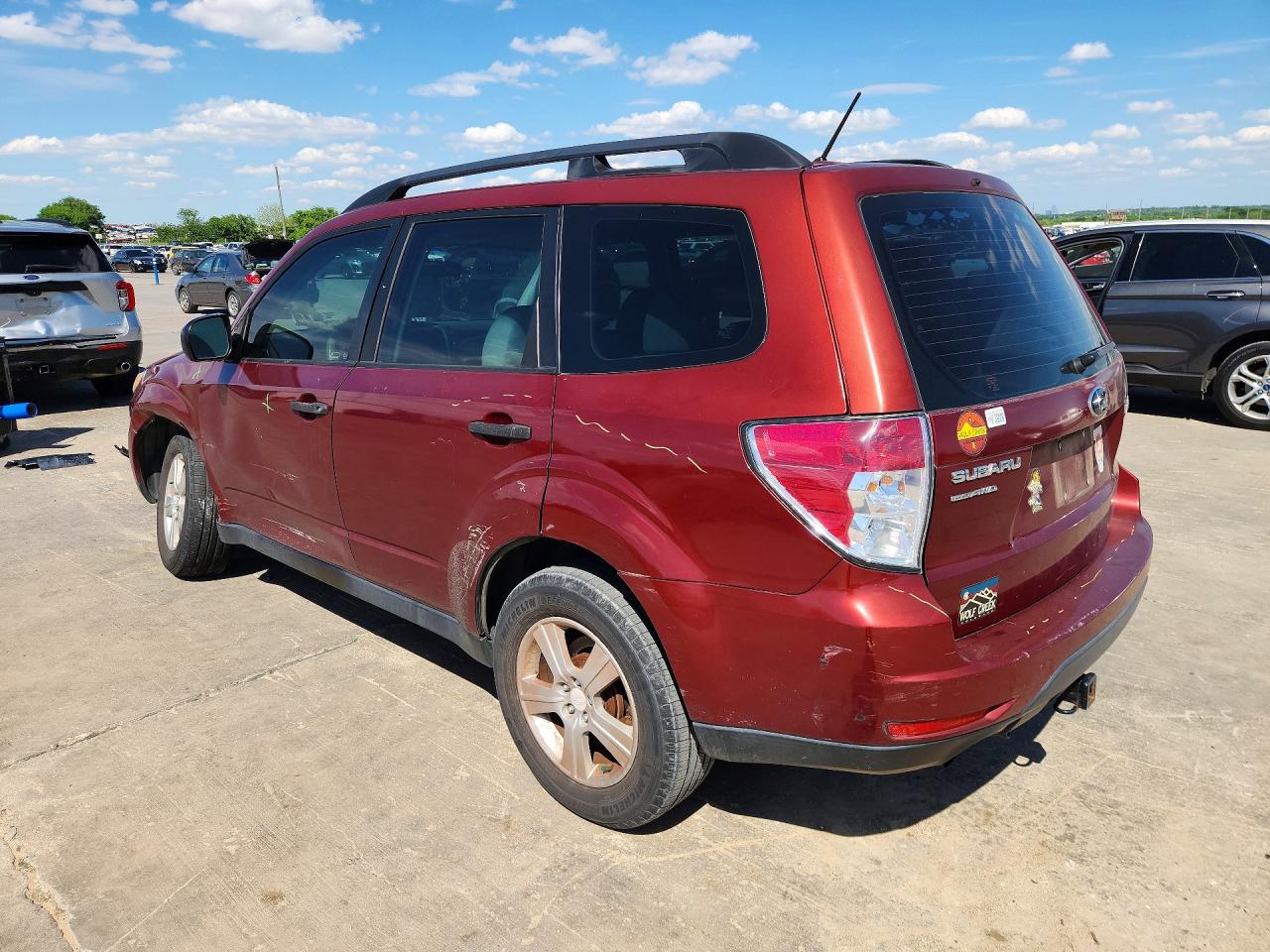 2012 Subaru Forester 2.5x Red vin: JF2SHBBC8CH408645